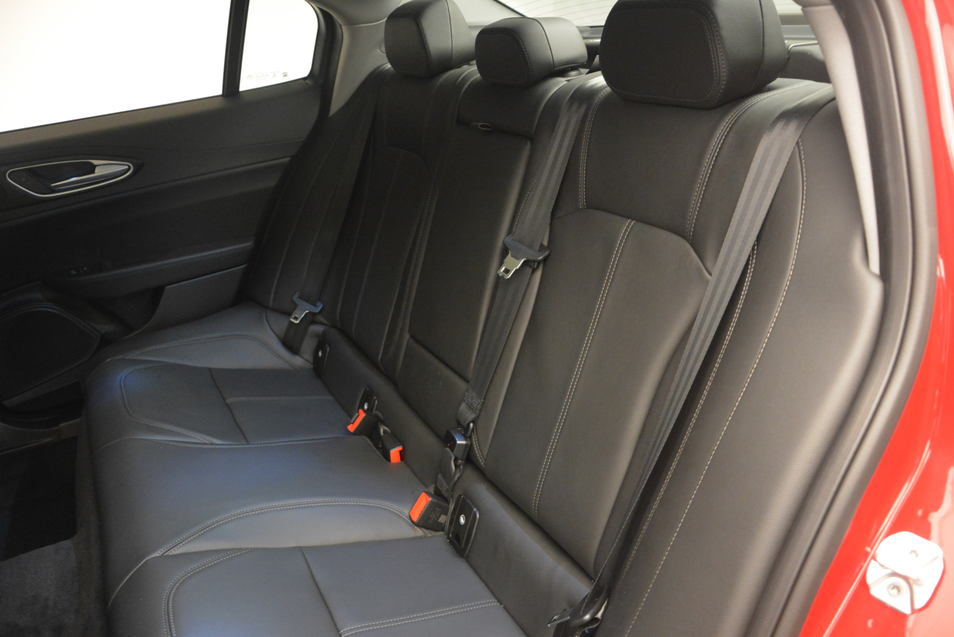 New-2017-Alfa-Romeo-Giulia-Q4