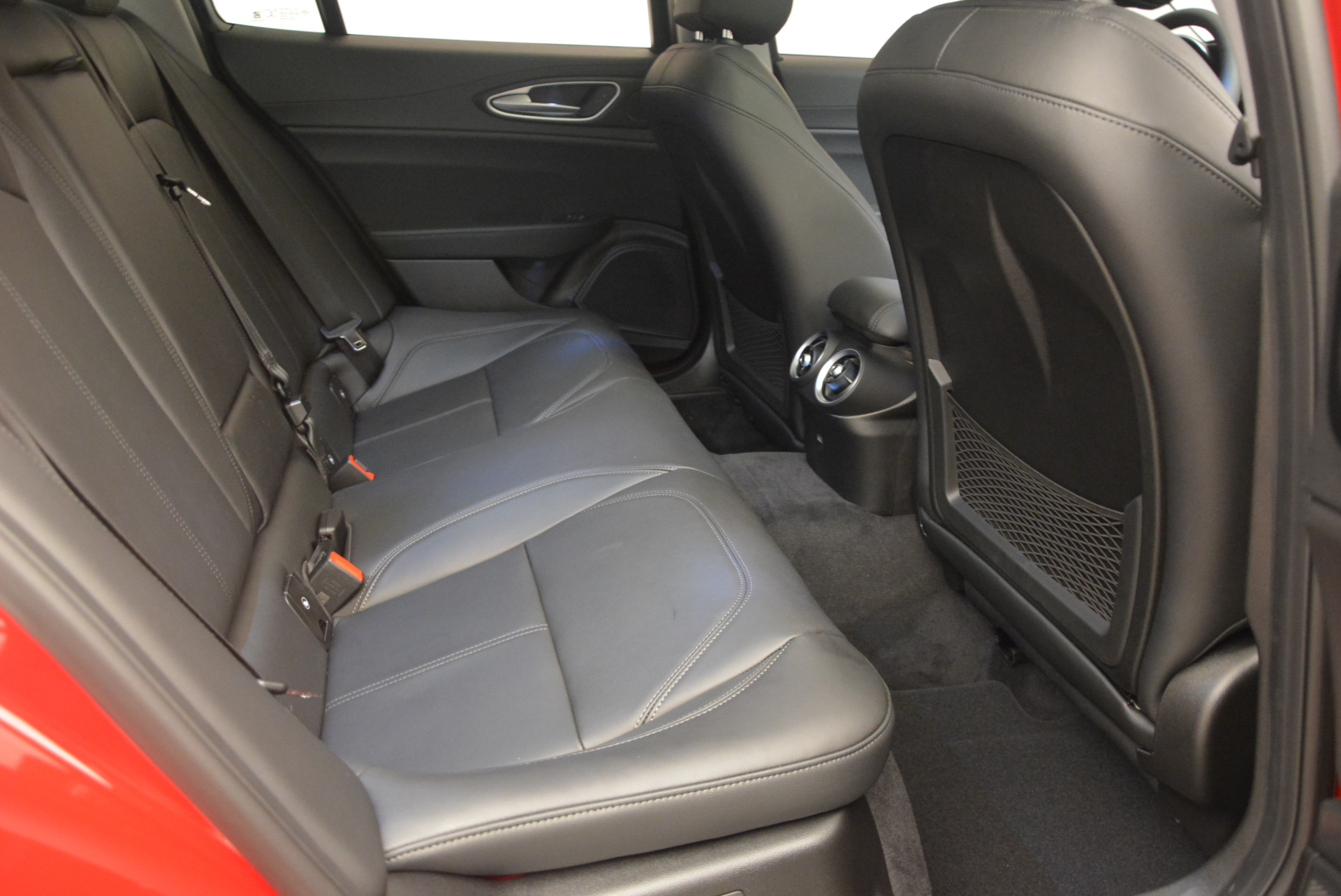 New-2017-Alfa-Romeo-Giulia-Q4