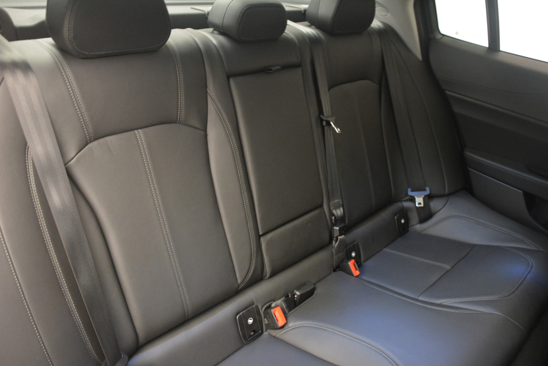 New-2017-Alfa-Romeo-Giulia-Q4