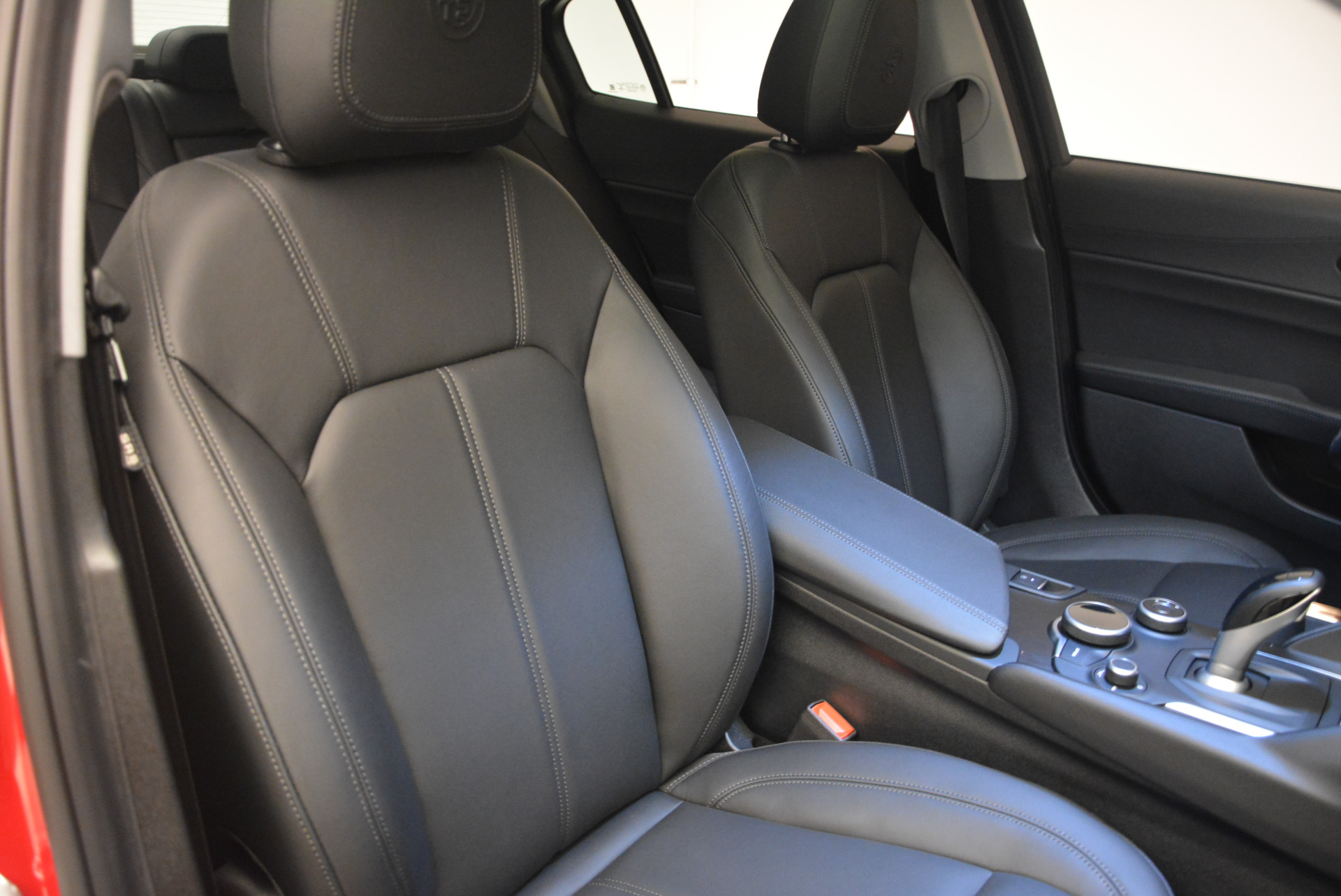 New-2017-Alfa-Romeo-Giulia-Q4