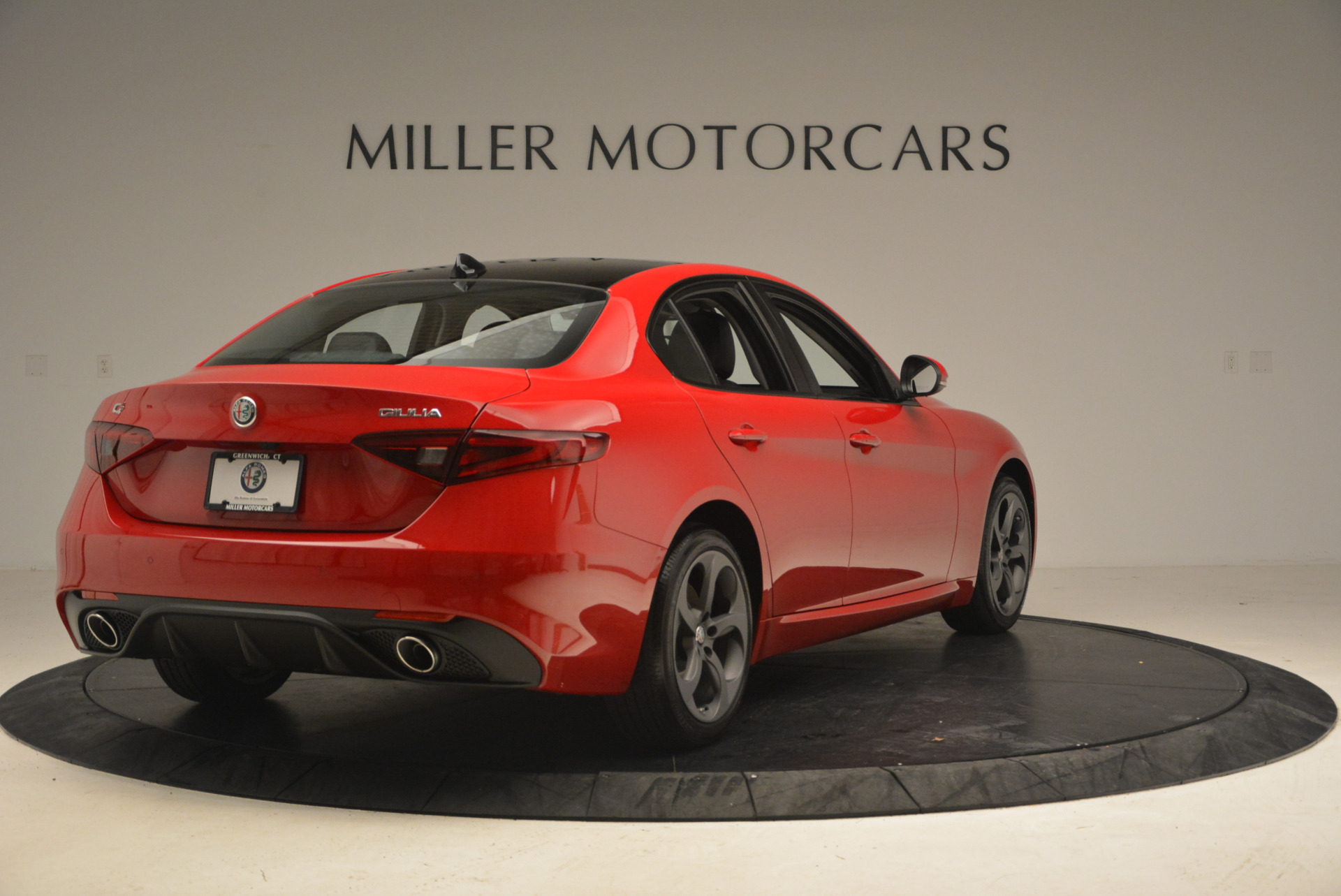 New-2017-Alfa-Romeo-Giulia-Q4