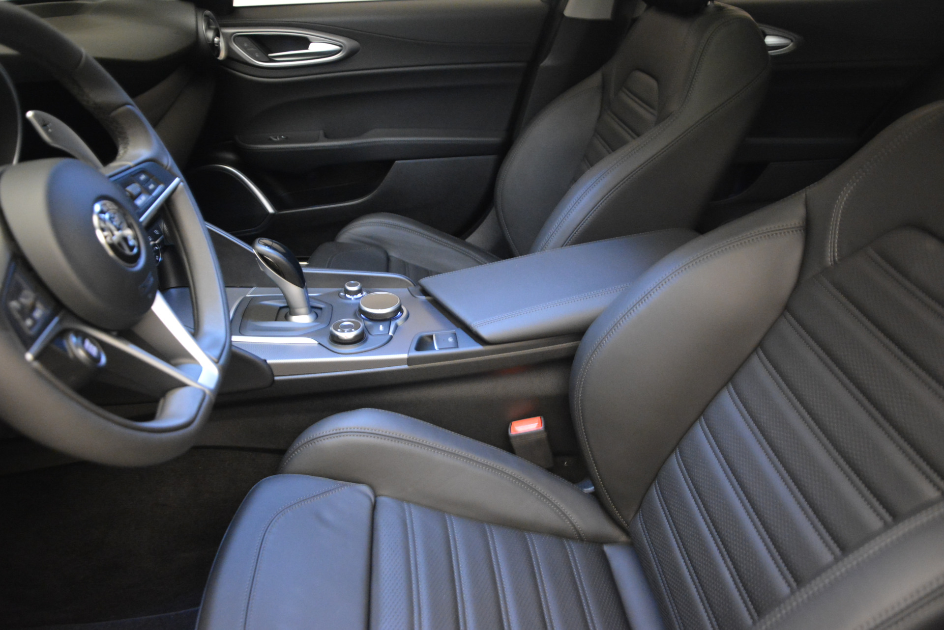 New-2017-Alfa-Romeo-Giulia-Ti-Sport-Q4