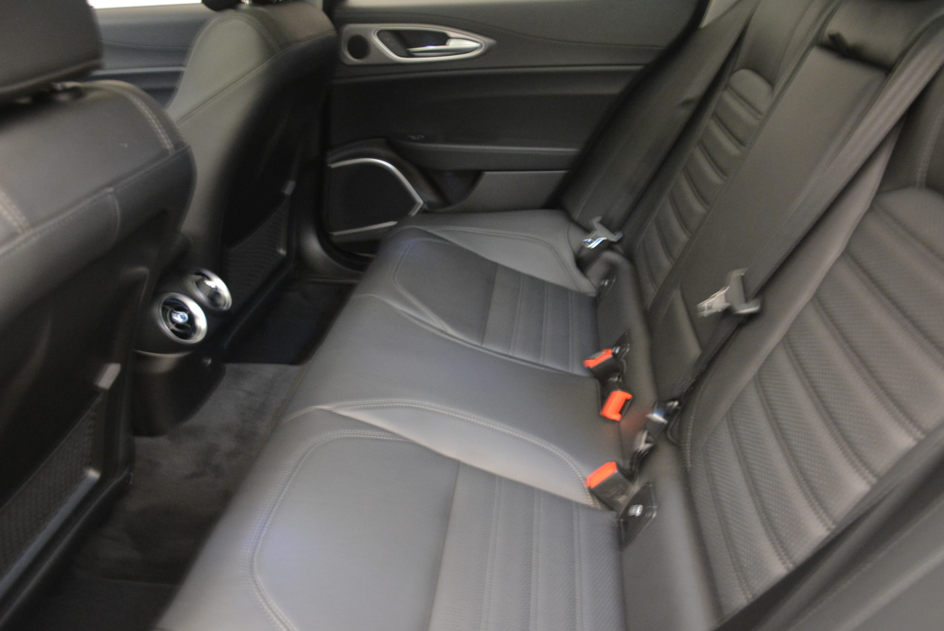 New-2017-Alfa-Romeo-Giulia-Ti-Sport-Q4