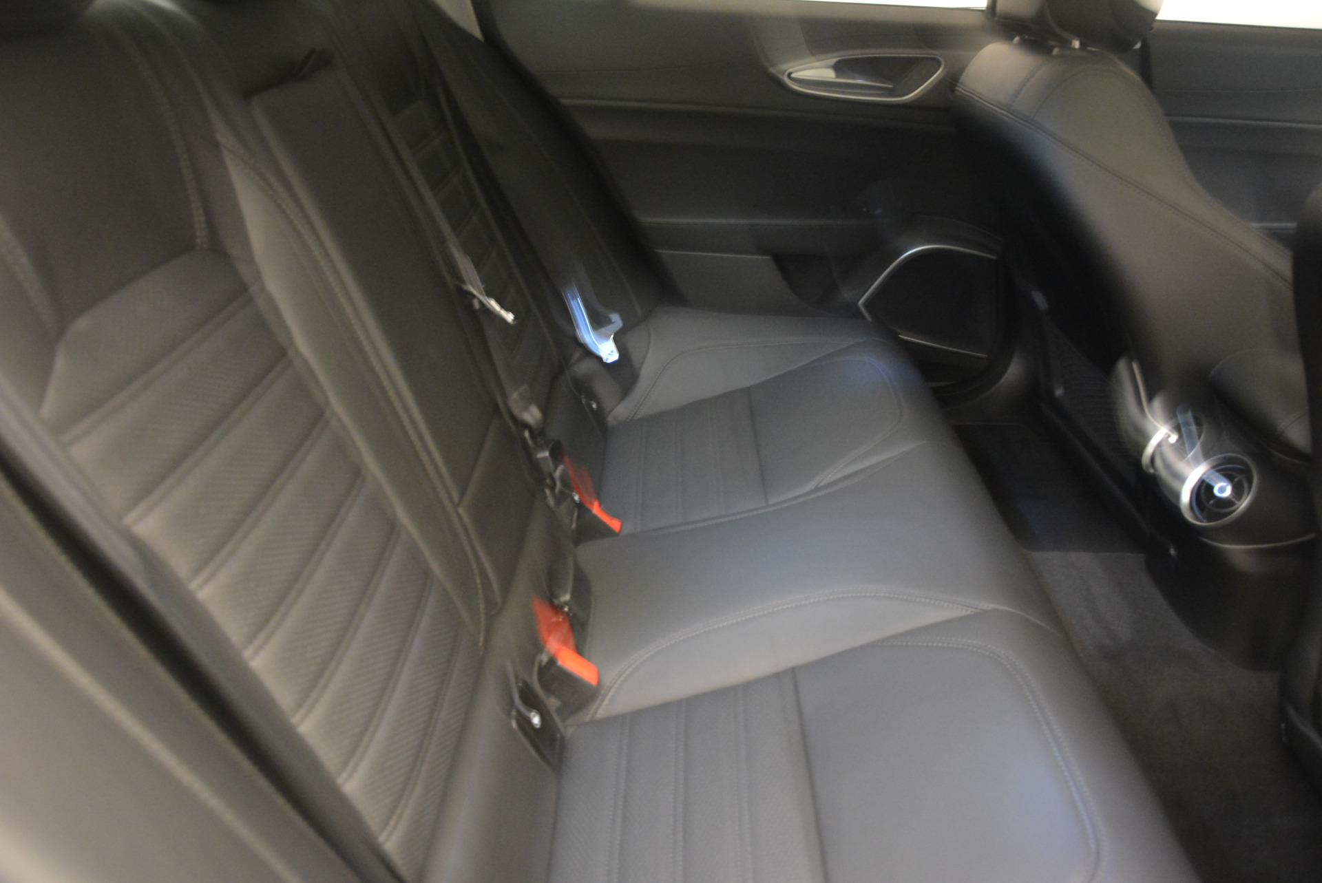 New-2017-Alfa-Romeo-Giulia-Ti-Sport-Q4