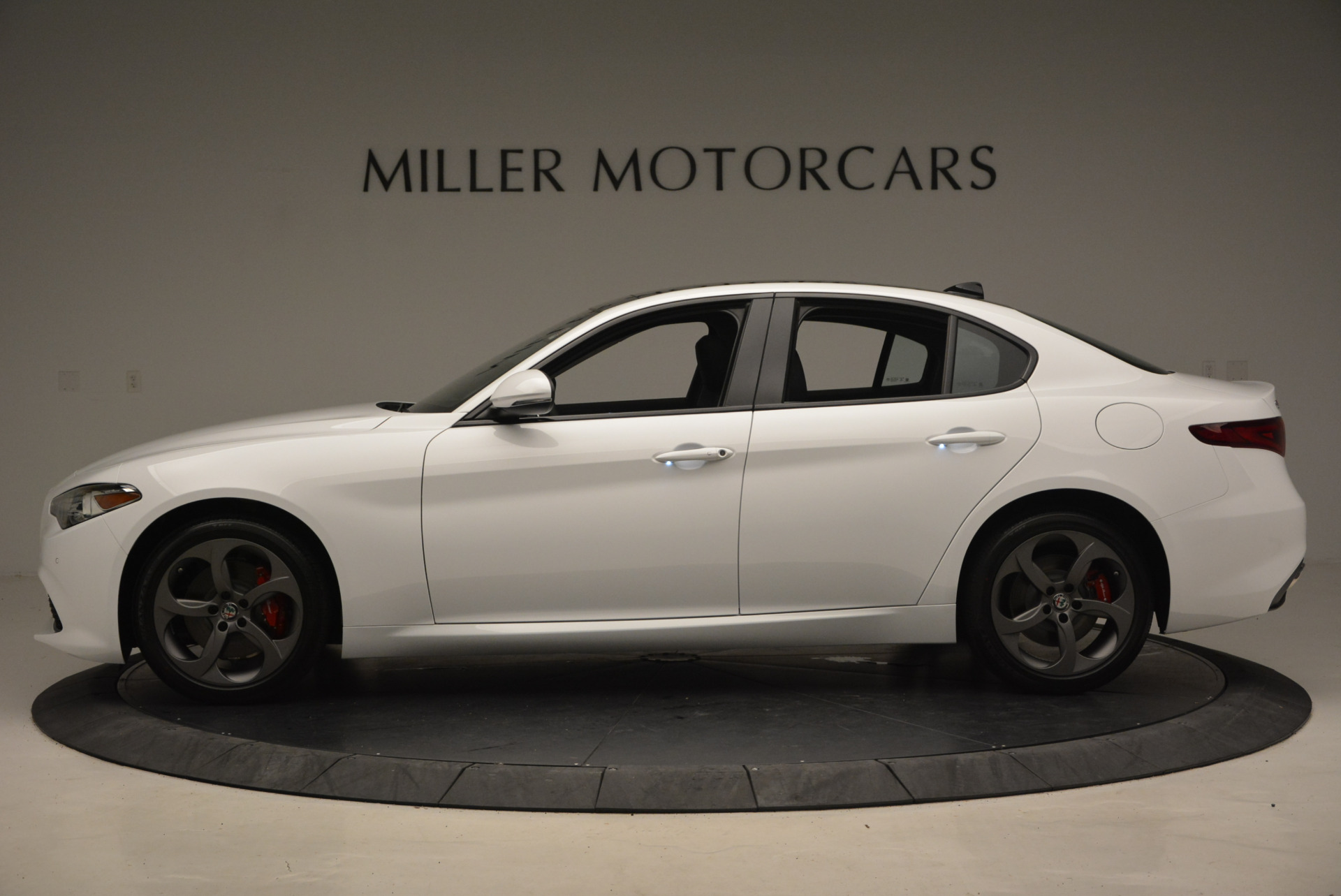 New-2017-Alfa-Romeo-Giulia-Ti-Sport-Q4