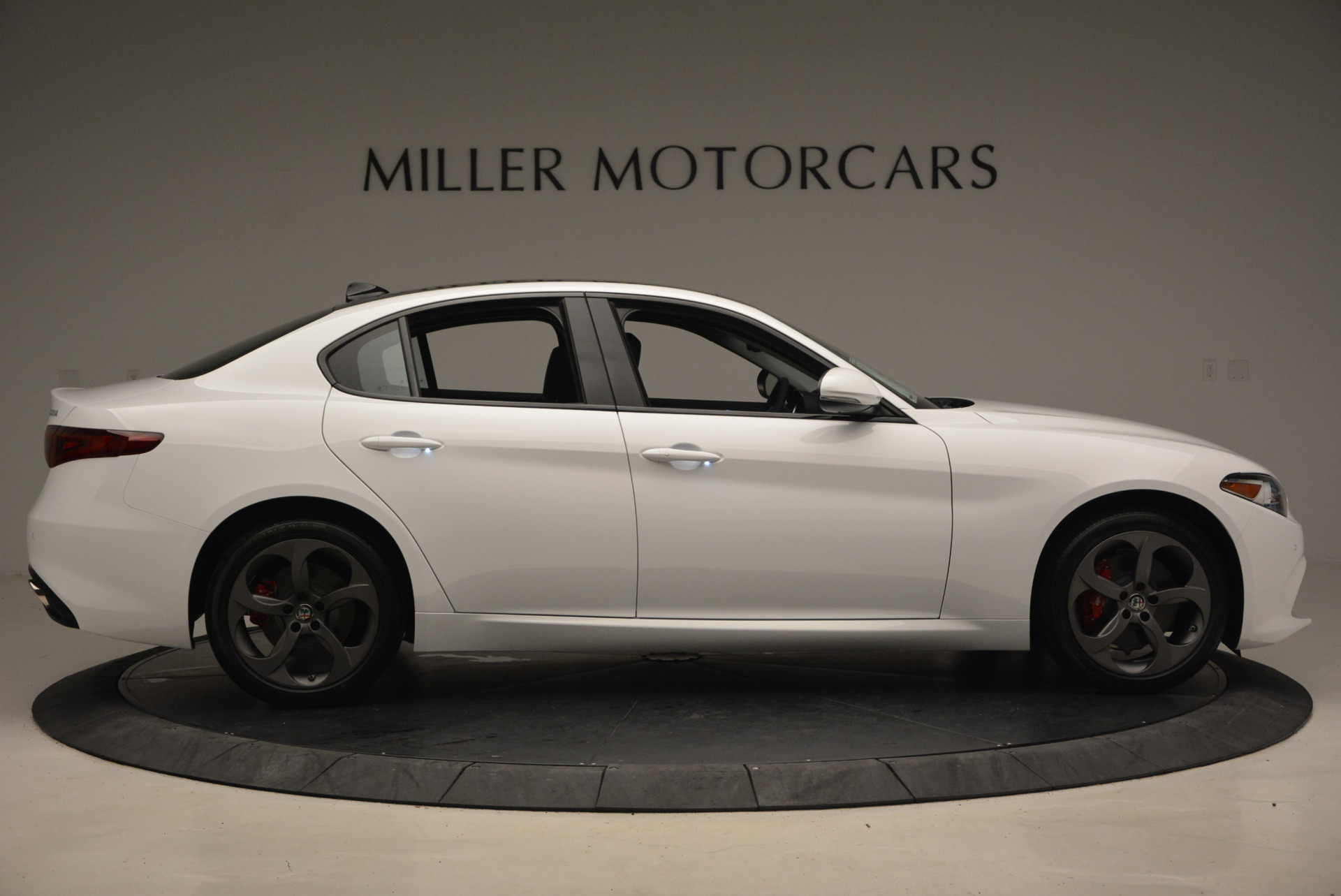 New-2017-Alfa-Romeo-Giulia-Ti-Sport-Q4