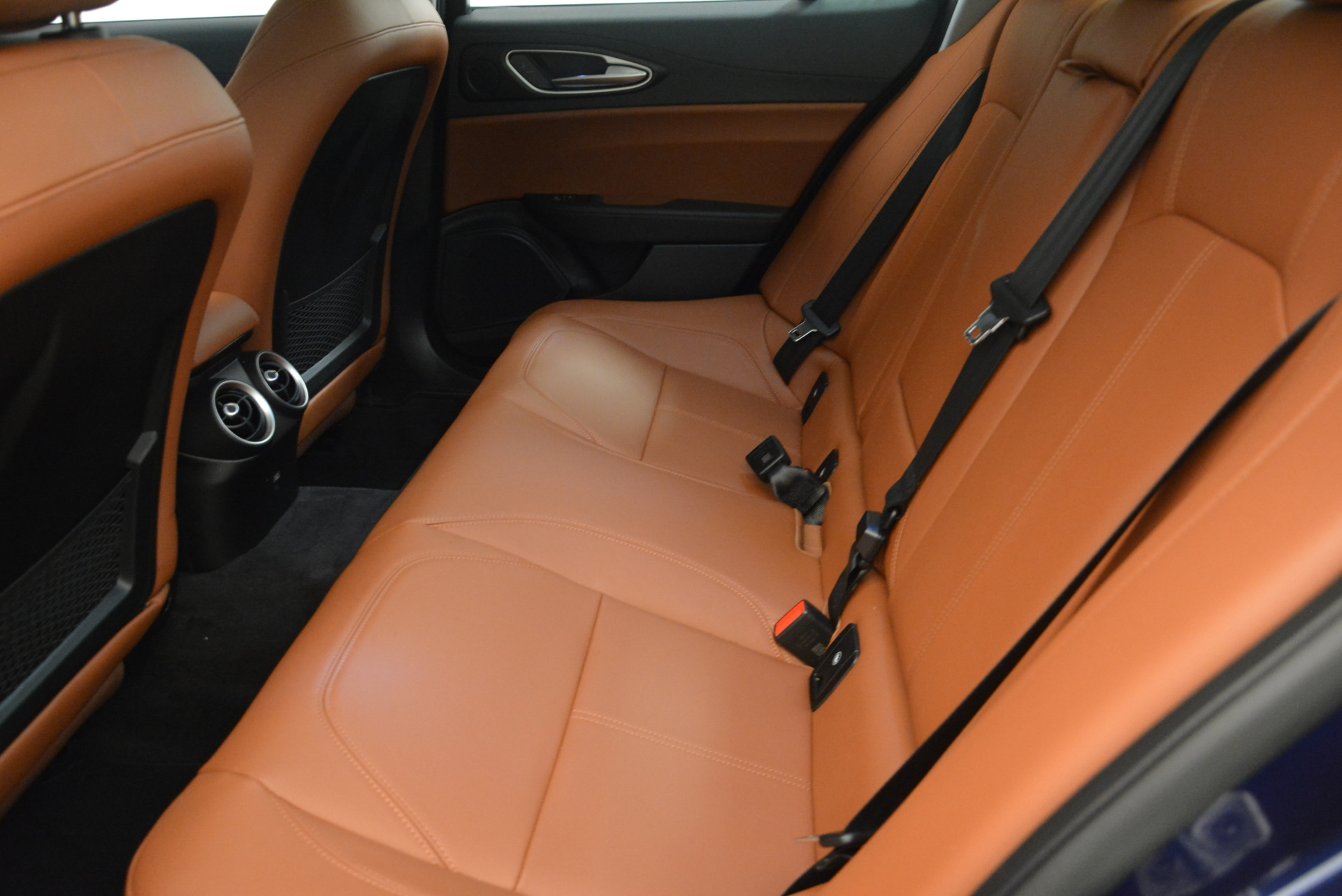 New-2017-Alfa-Romeo-Giulia-Q4