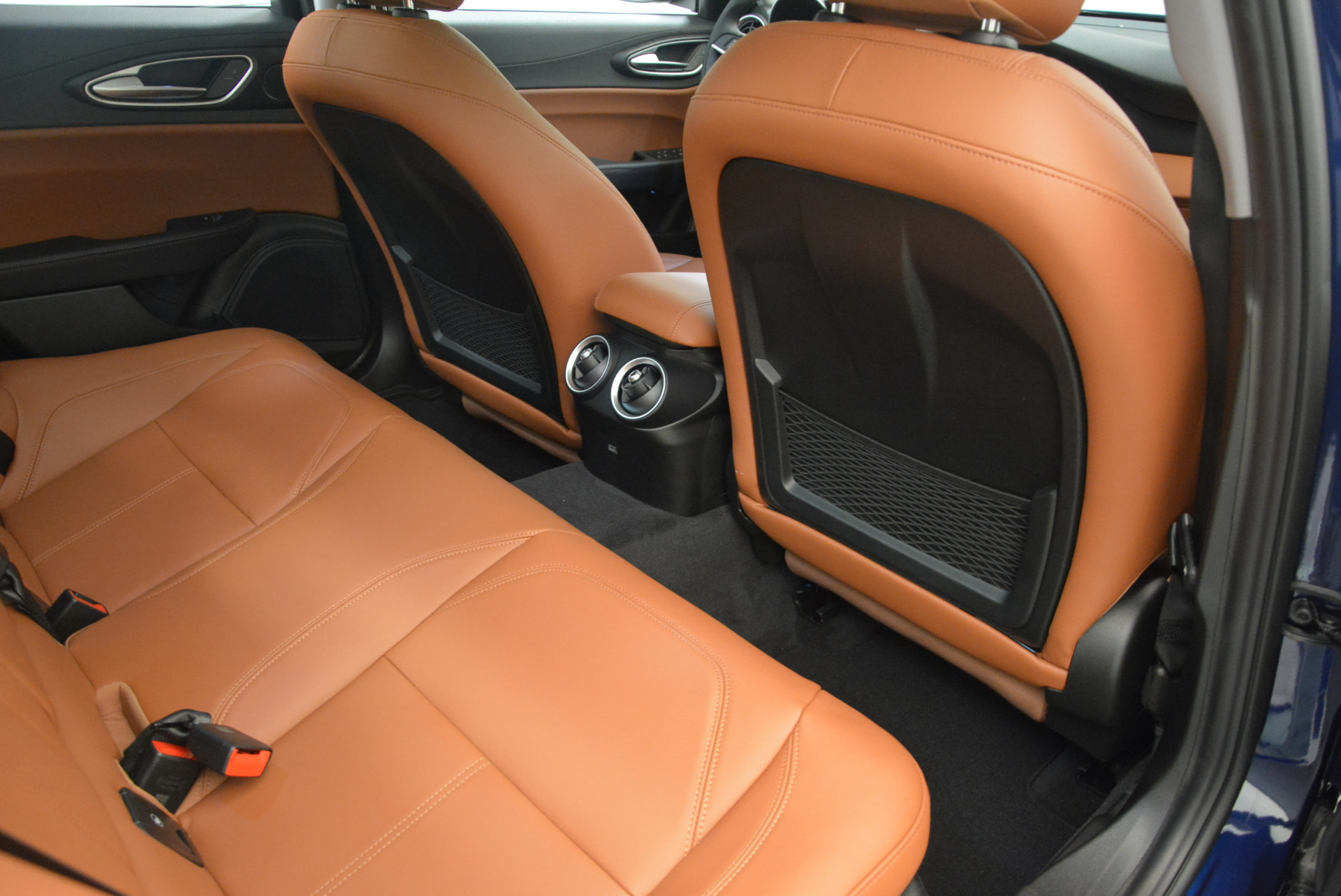 New-2017-Alfa-Romeo-Giulia-Q4