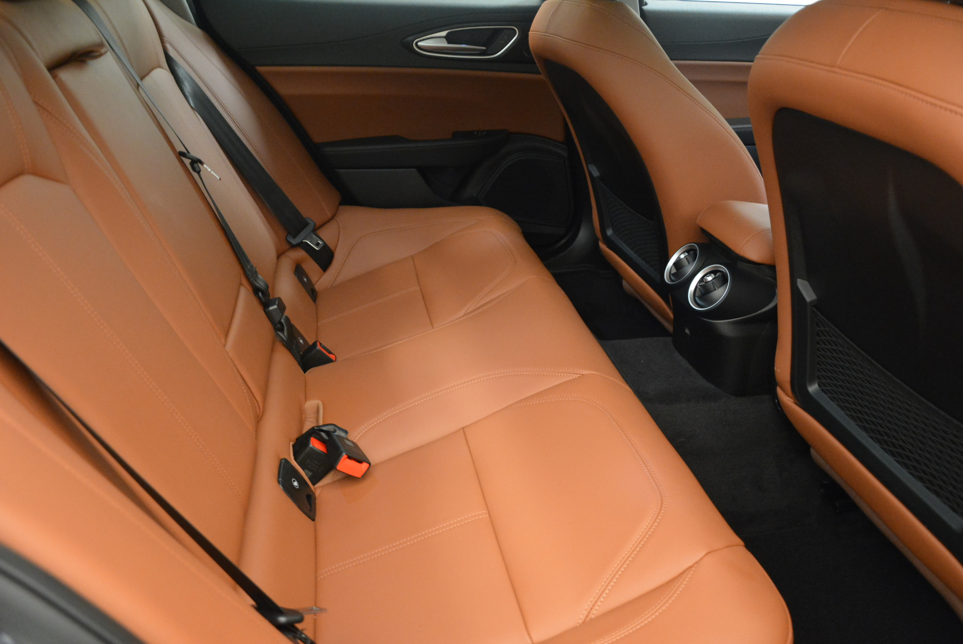 New-2017-Alfa-Romeo-Giulia-Q4