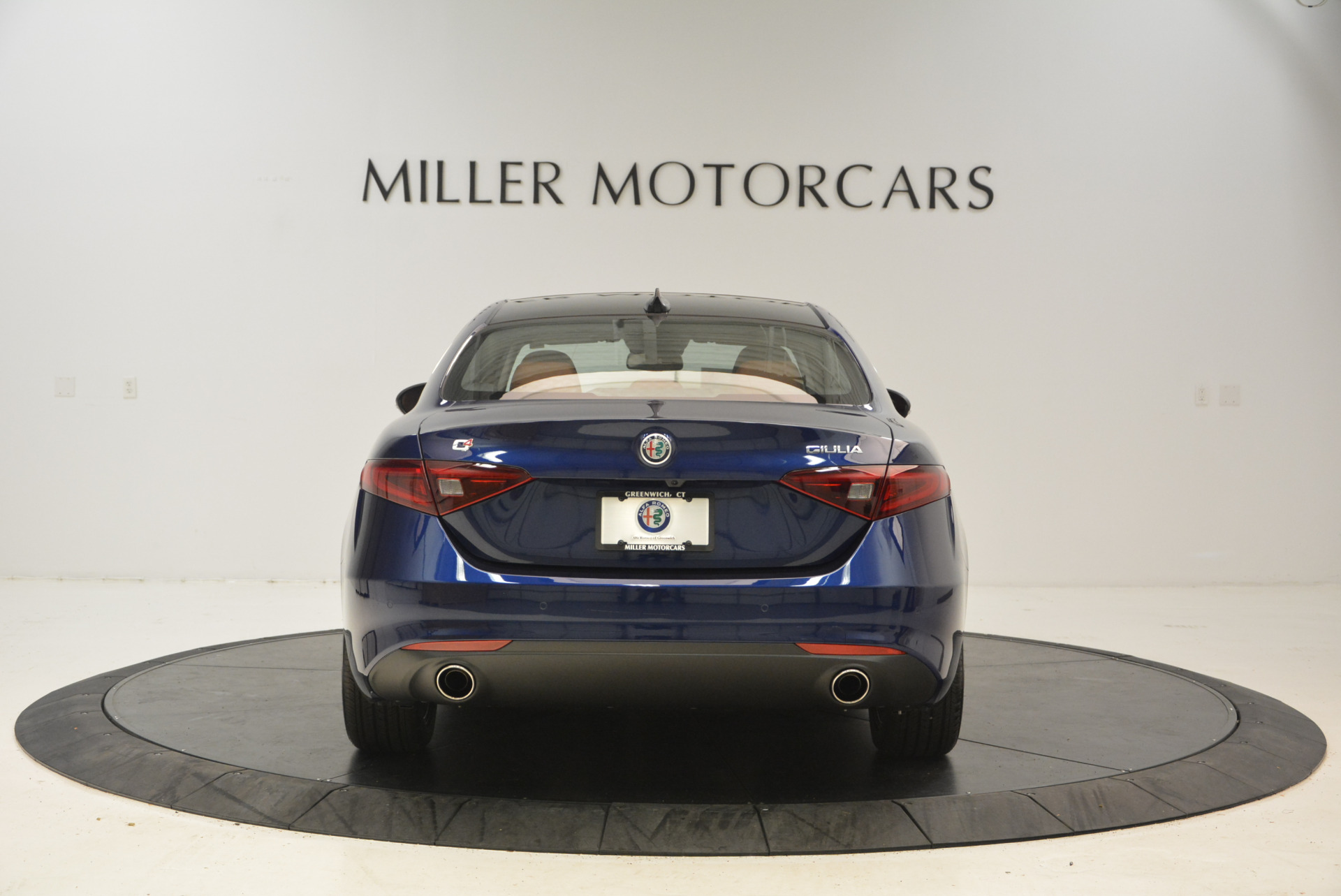 New-2017-Alfa-Romeo-Giulia-Q4