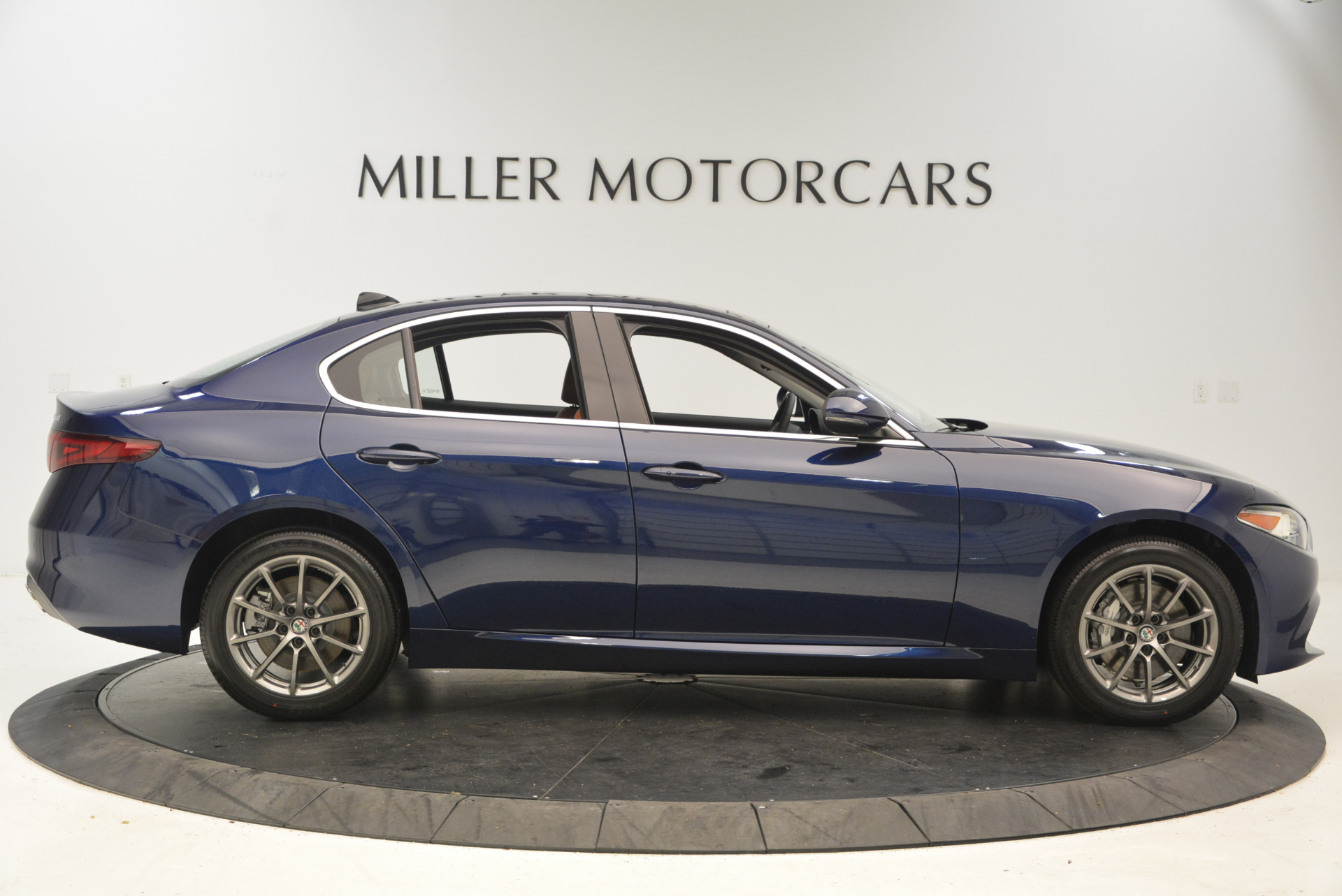 New-2017-Alfa-Romeo-Giulia-Q4