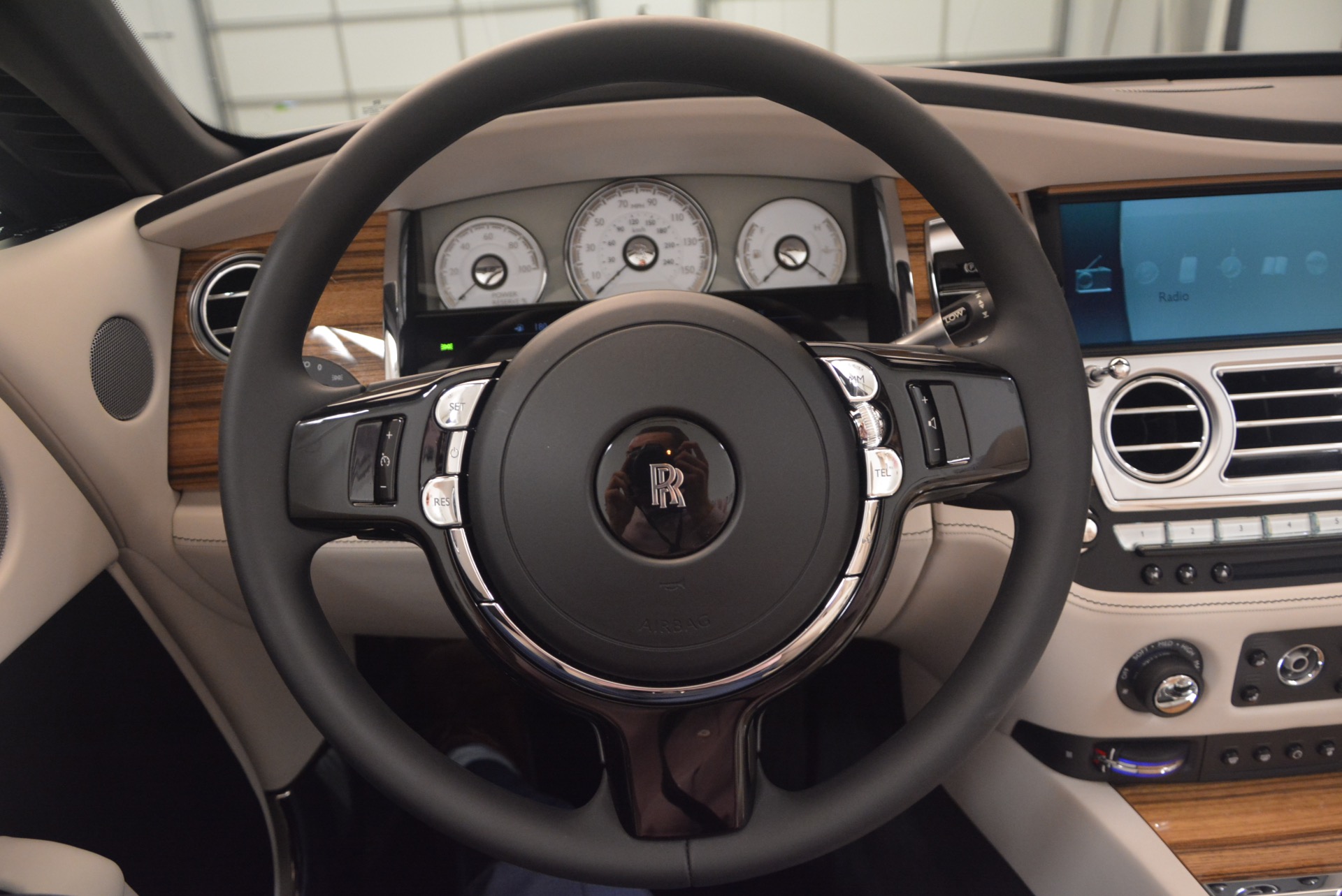 Used-2016-Rolls-Royce-Dawn