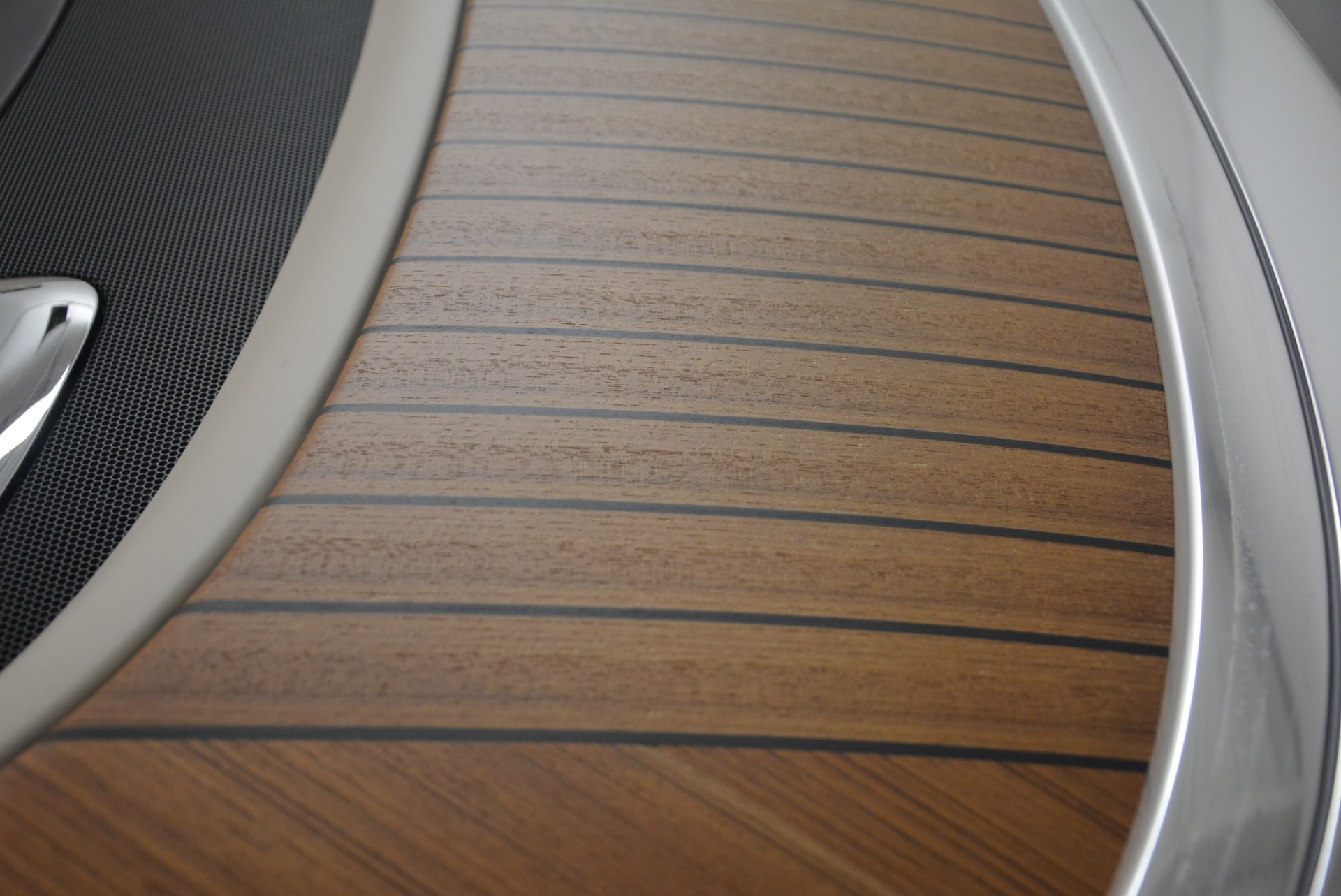 Used-2016-Rolls-Royce-Dawn