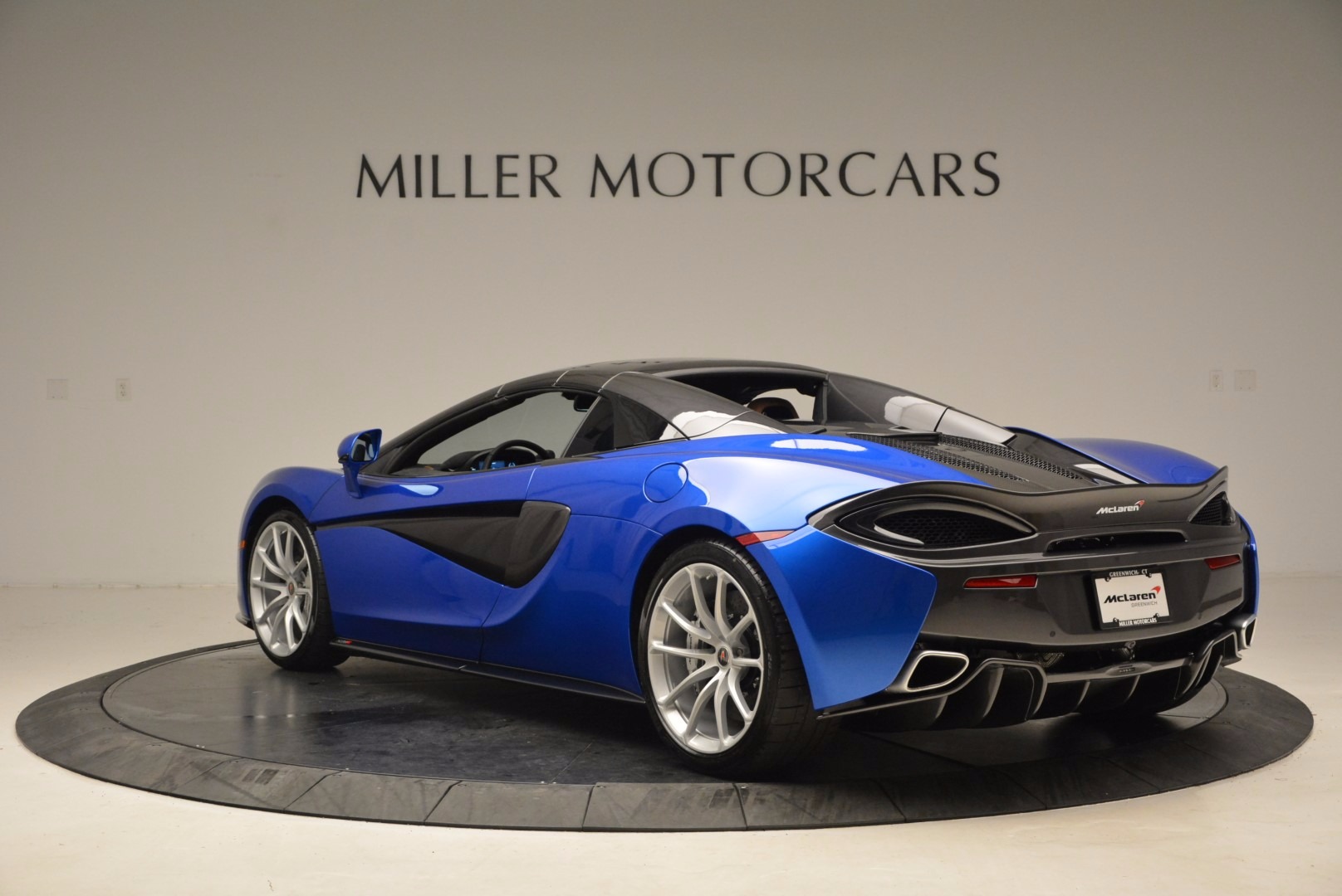 Used-2018-McLaren-570S-Spider