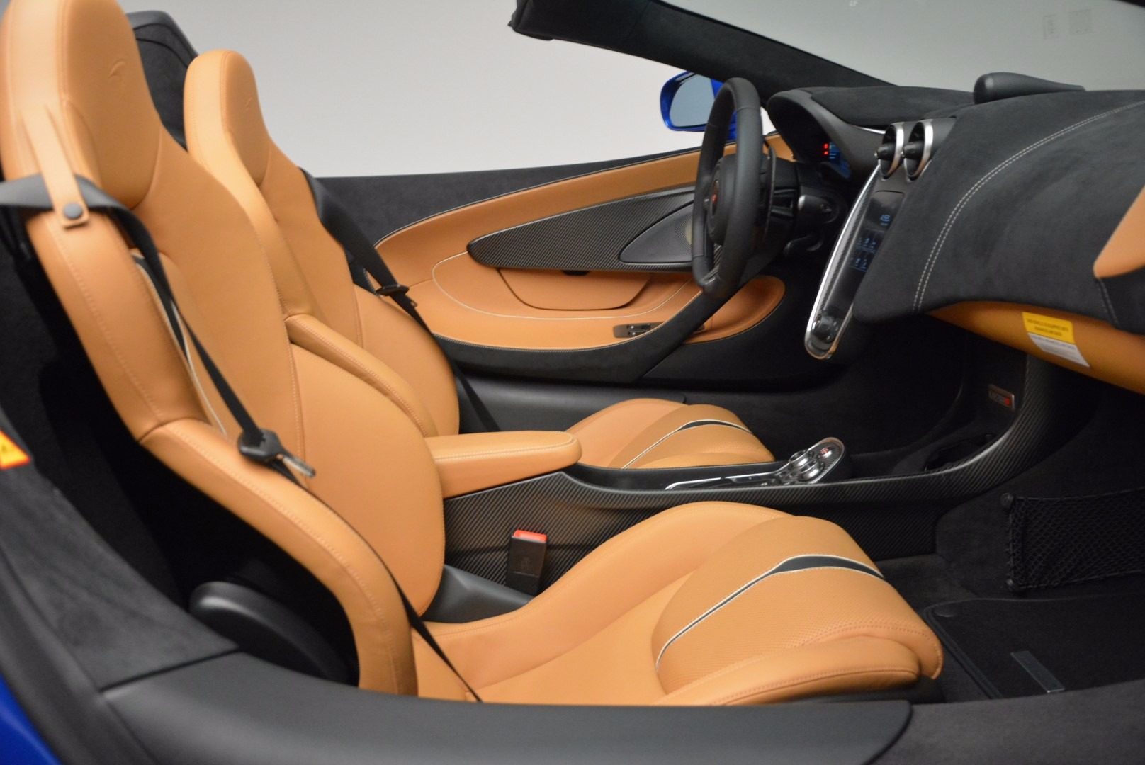 Used-2018-McLaren-570S-Spider