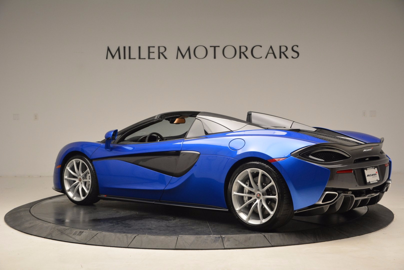 Used-2018-McLaren-570S-Spider