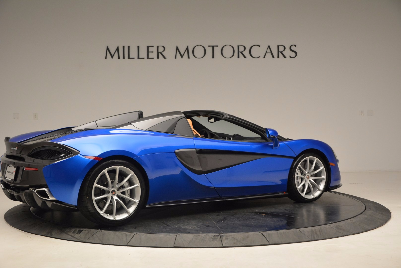 Used-2018-McLaren-570S-Spider