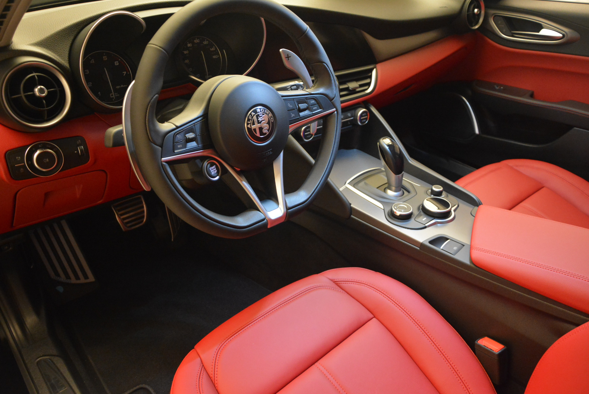 New-2017-Alfa-Romeo-Giulia-Q4