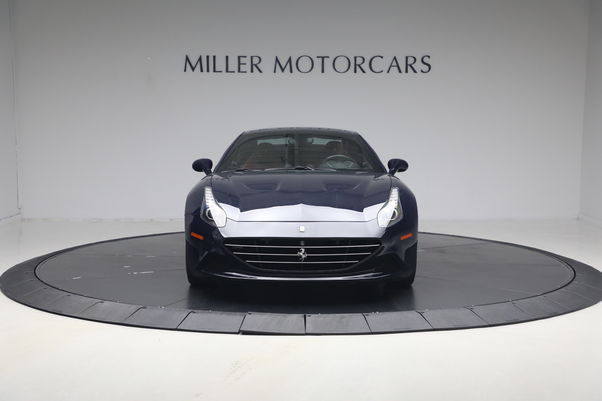 Used-2016-Ferrari-California-T
