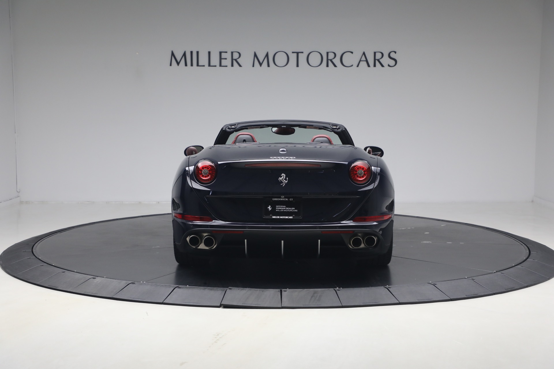 Used-2016-Ferrari-California-T