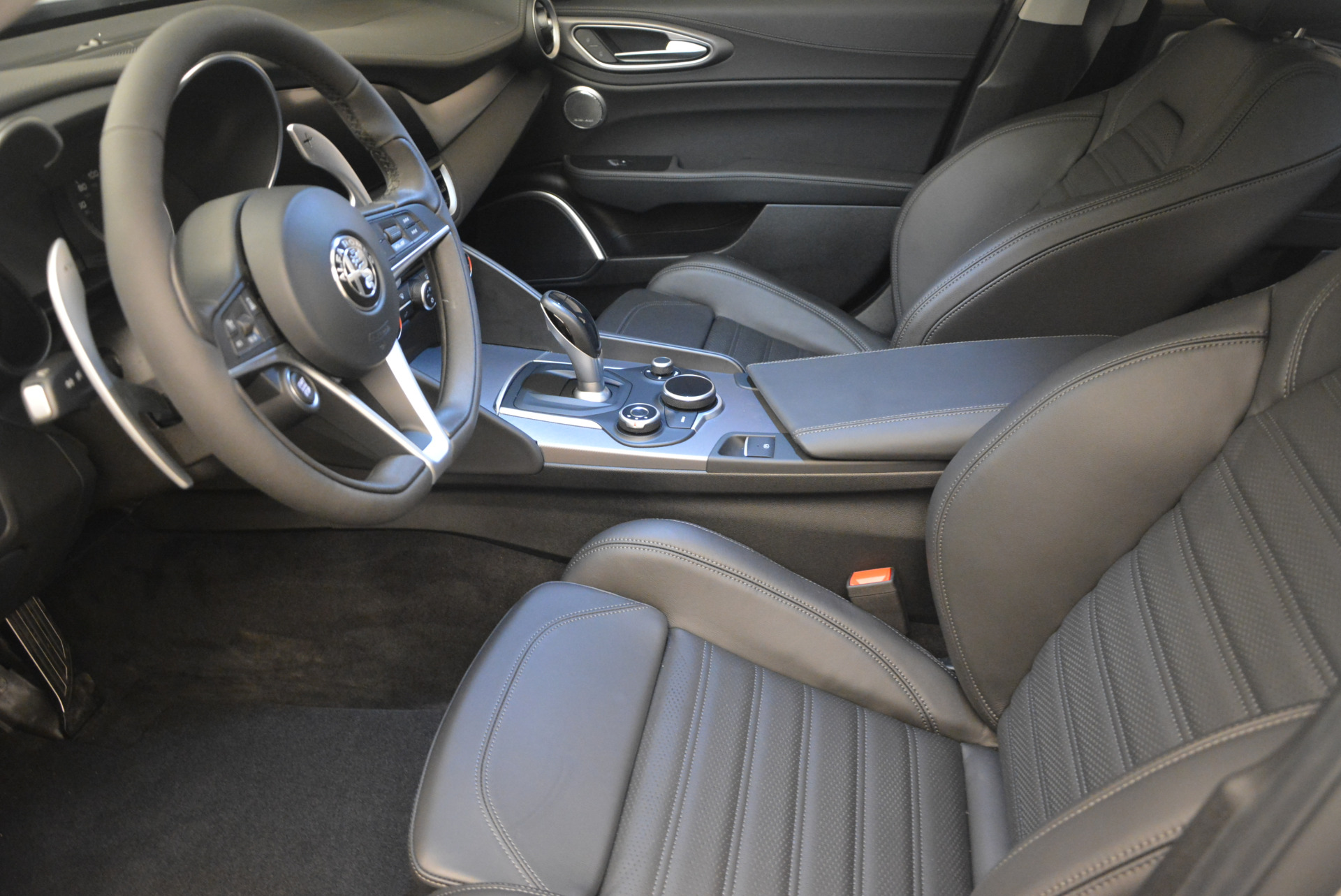 New-2017-Alfa-Romeo-Giulia-Ti-Sport-Q4