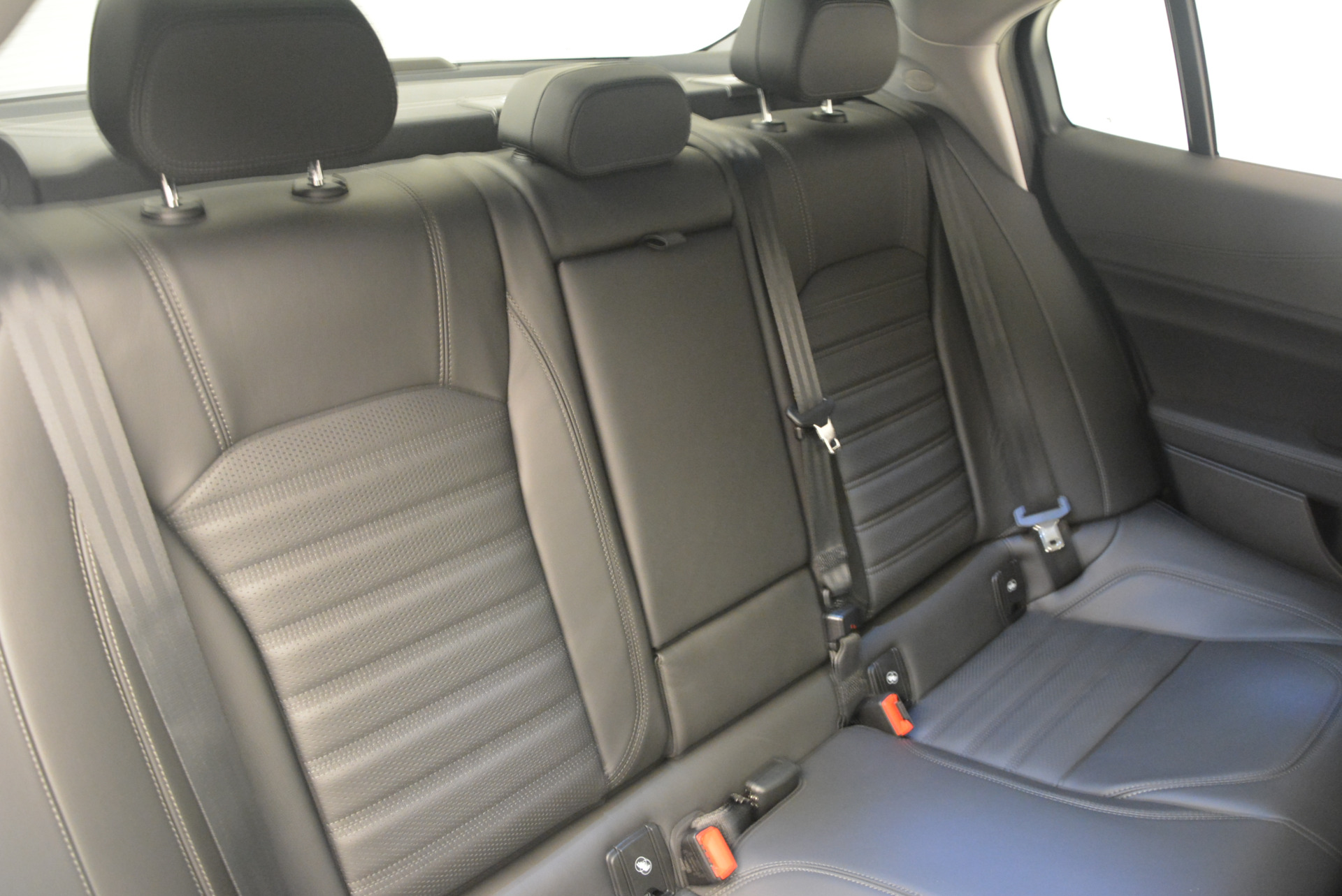 New-2017-Alfa-Romeo-Giulia-Ti-Sport-Q4