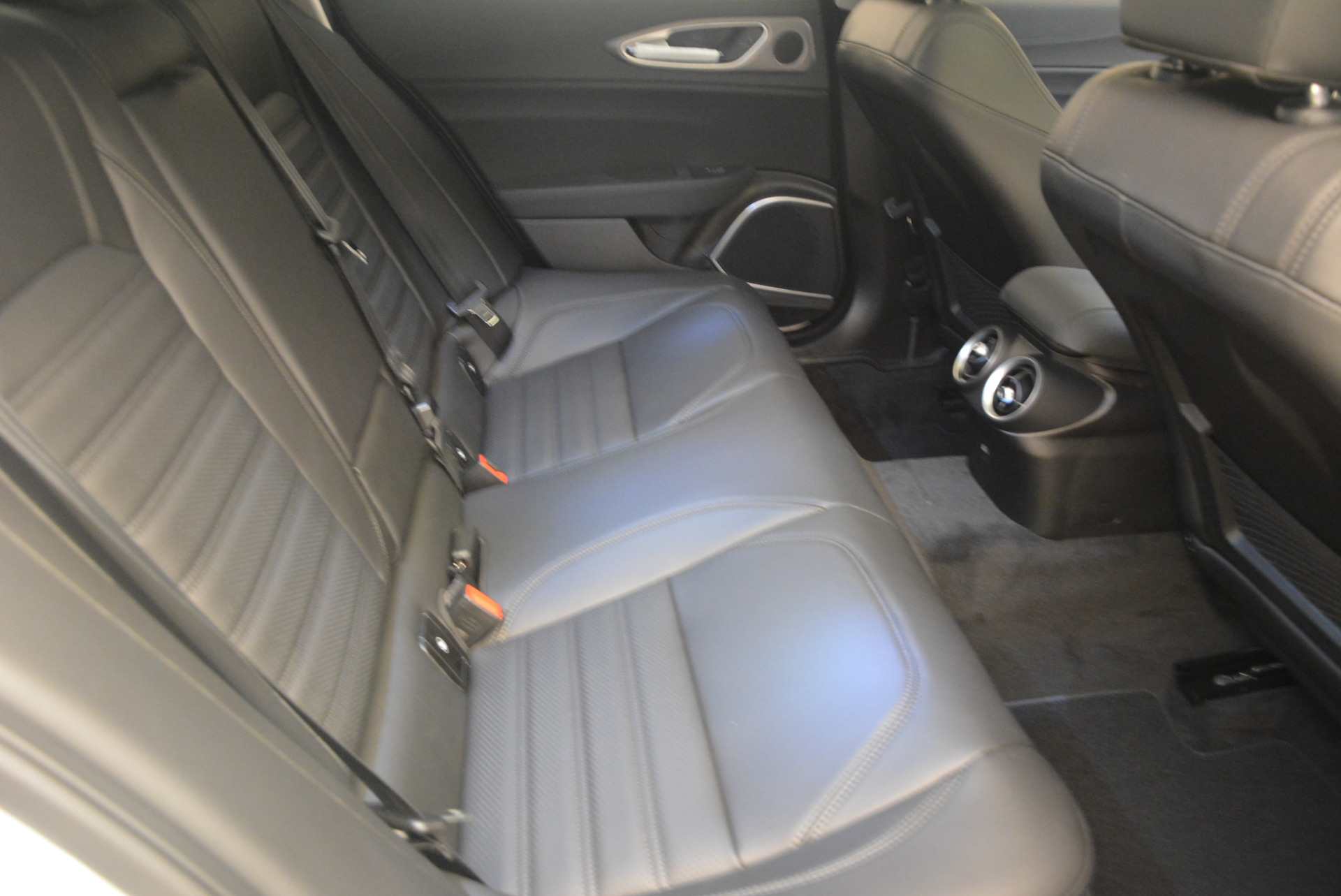 New-2017-Alfa-Romeo-Giulia-Ti-Sport-Q4