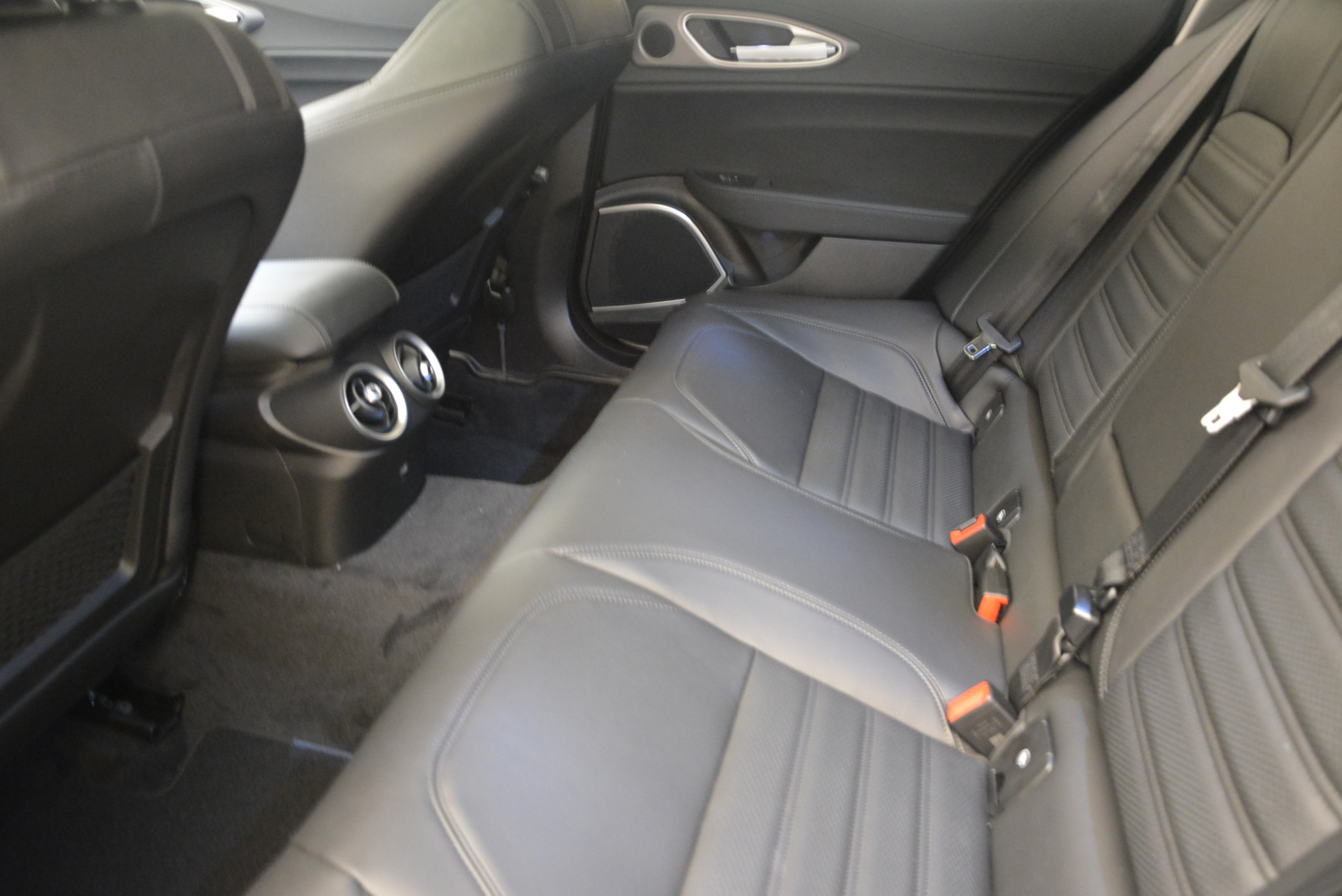 New-2017-Alfa-Romeo-Giulia-Ti-Sport-Q4