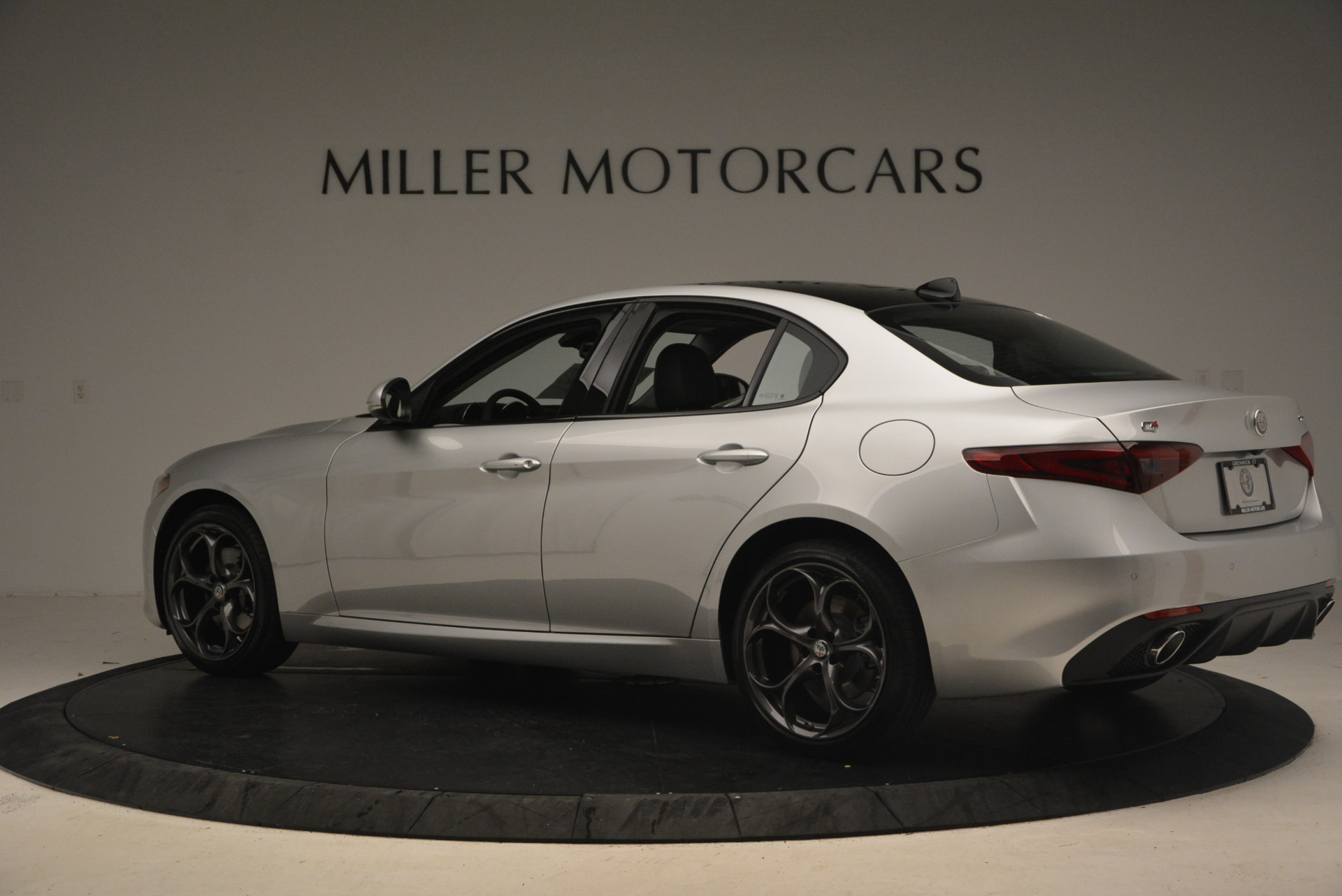 New-2017-Alfa-Romeo-Giulia-Ti-Sport-Q4