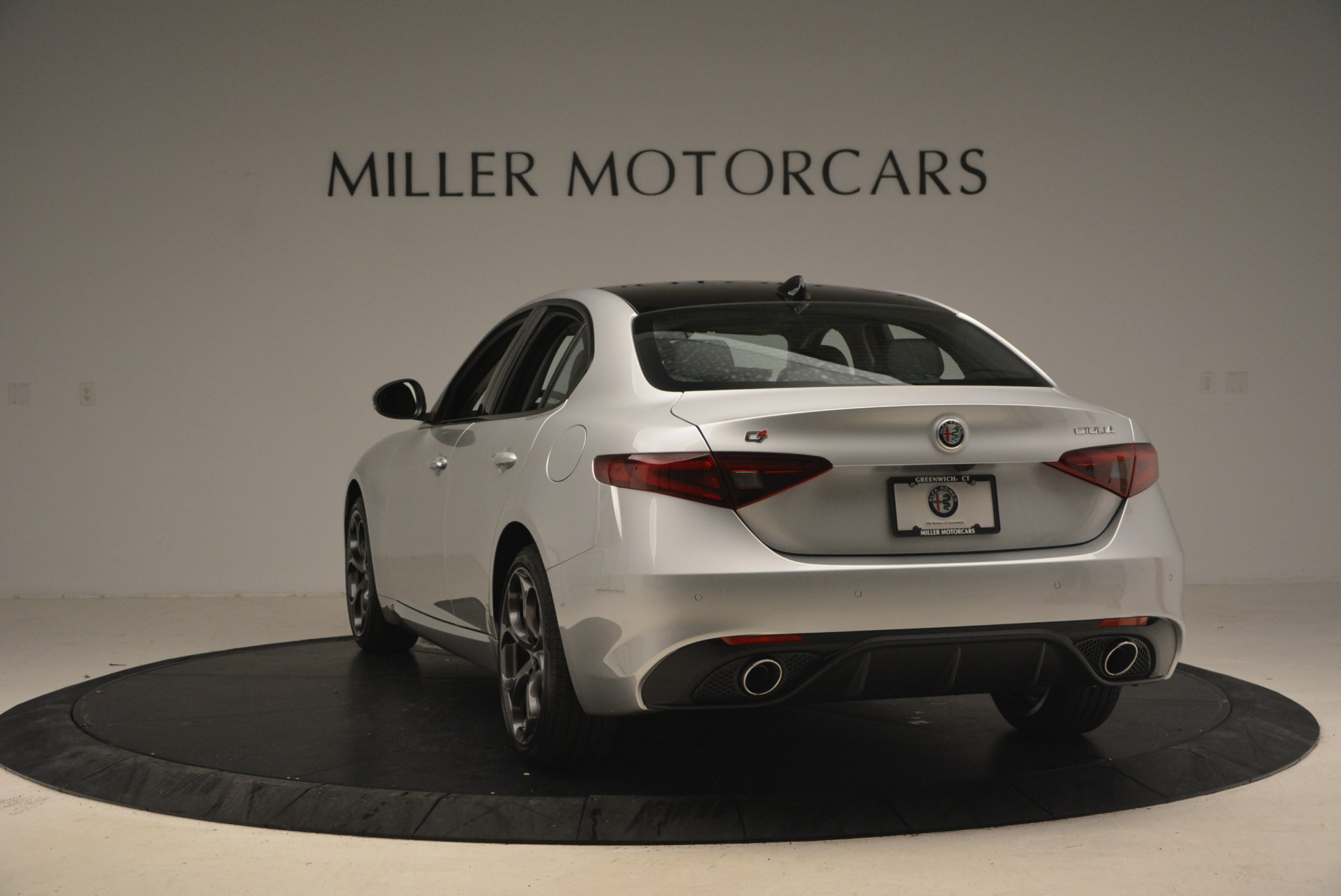 New-2017-Alfa-Romeo-Giulia-Ti-Sport-Q4