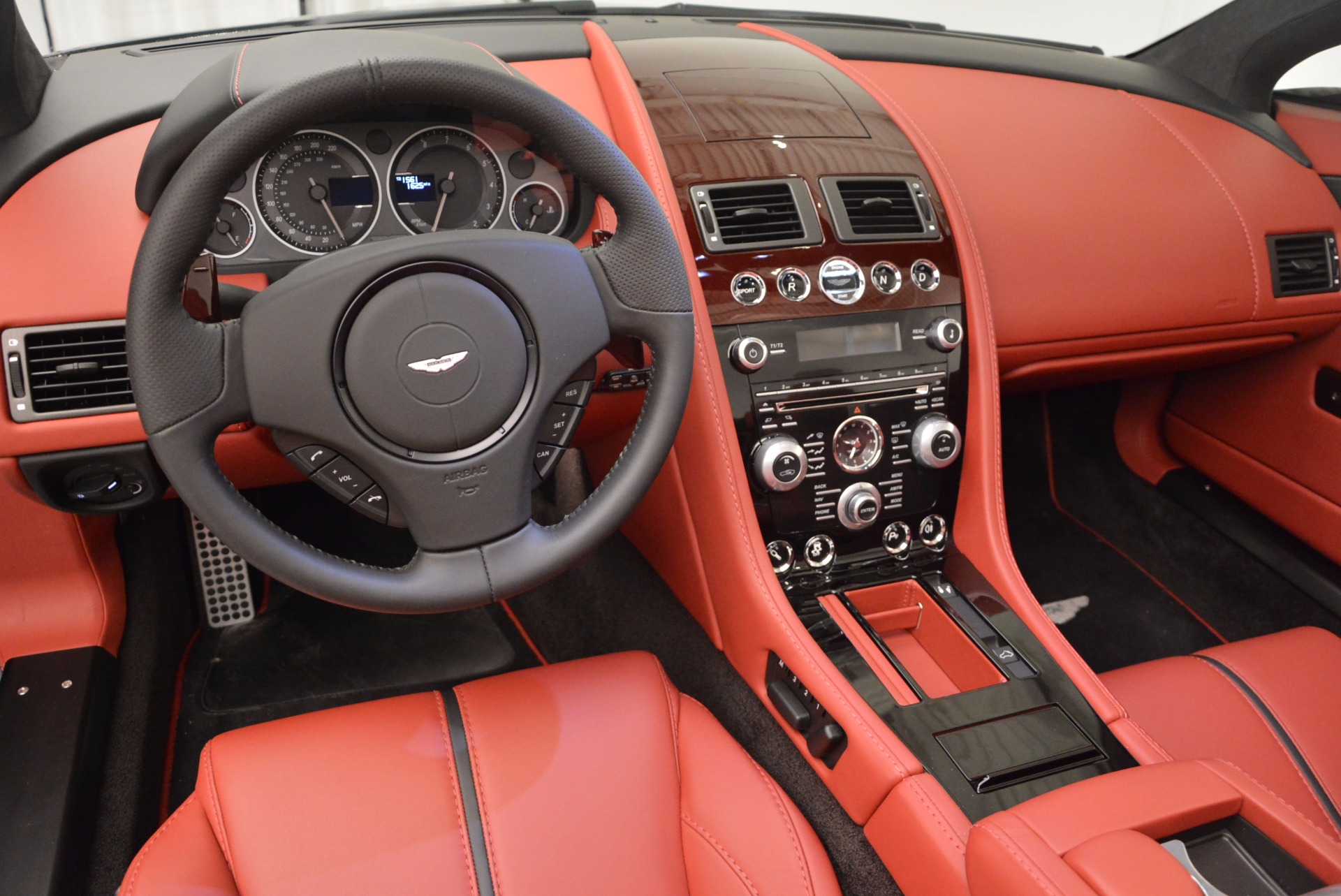 Used-2015-Aston-Martin-V12-Vantage-S-Roadster