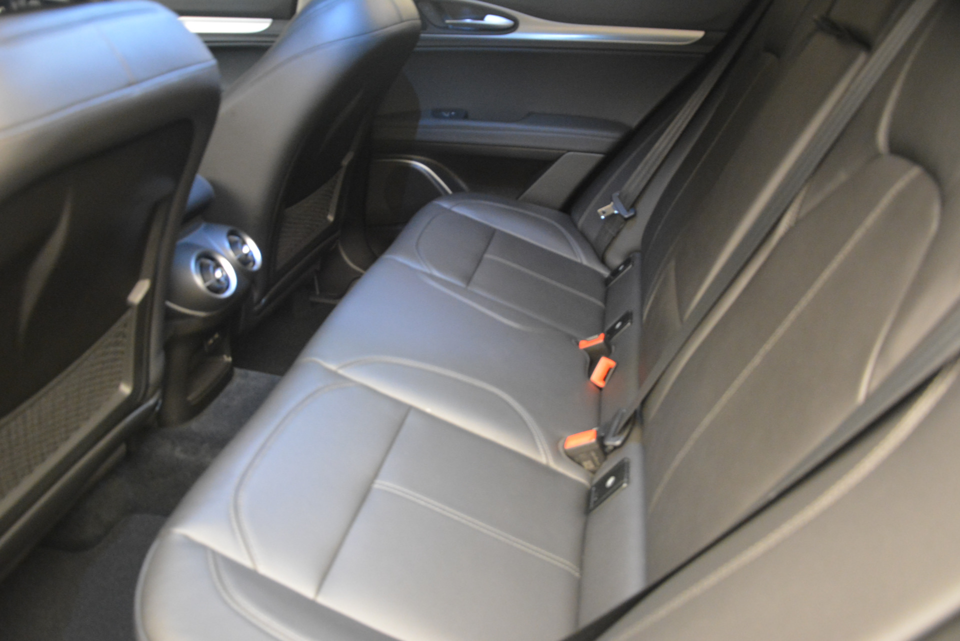 New-2018-Alfa-Romeo-Stelvio-Ti-Q4