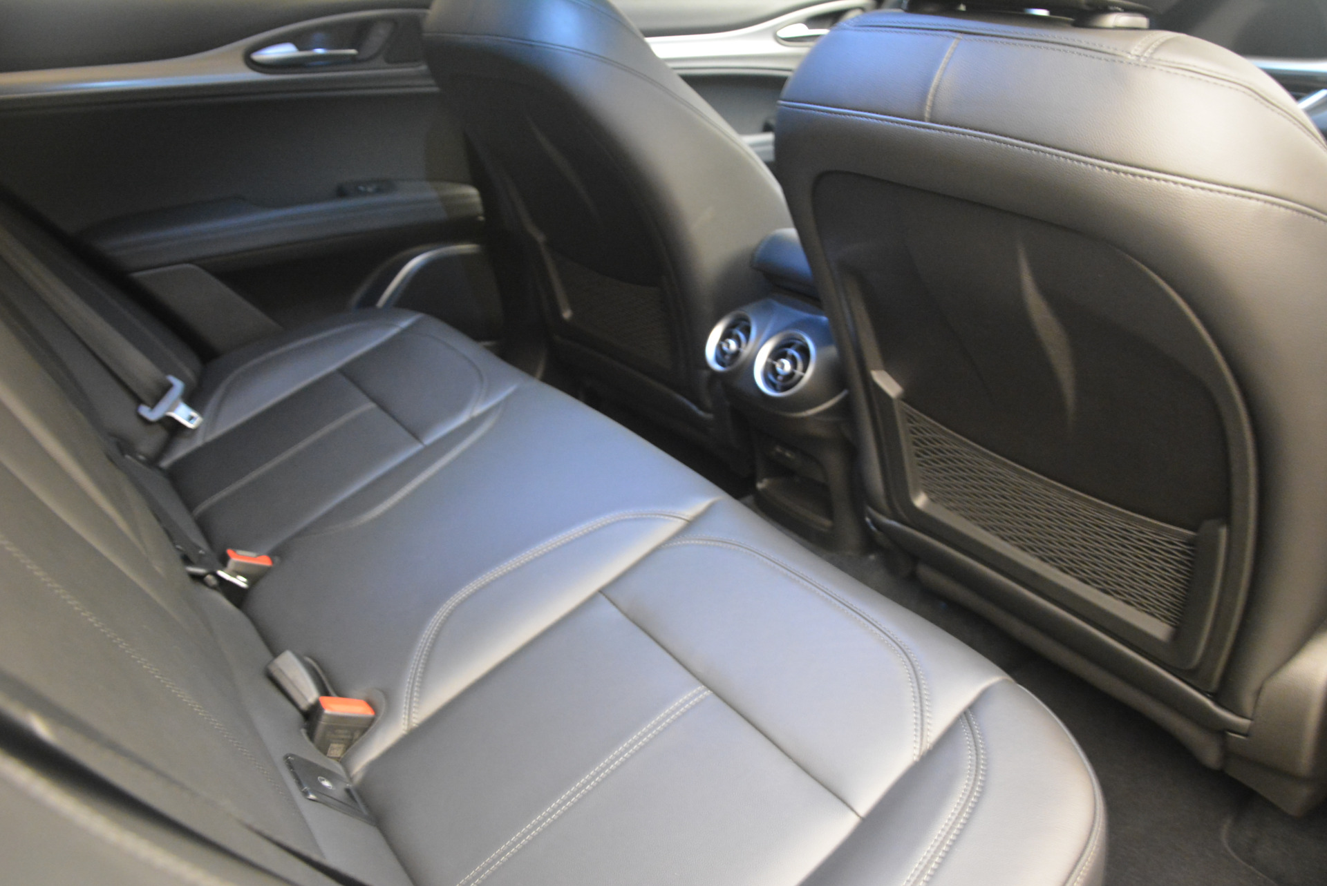 New-2018-Alfa-Romeo-Stelvio-Ti-Q4