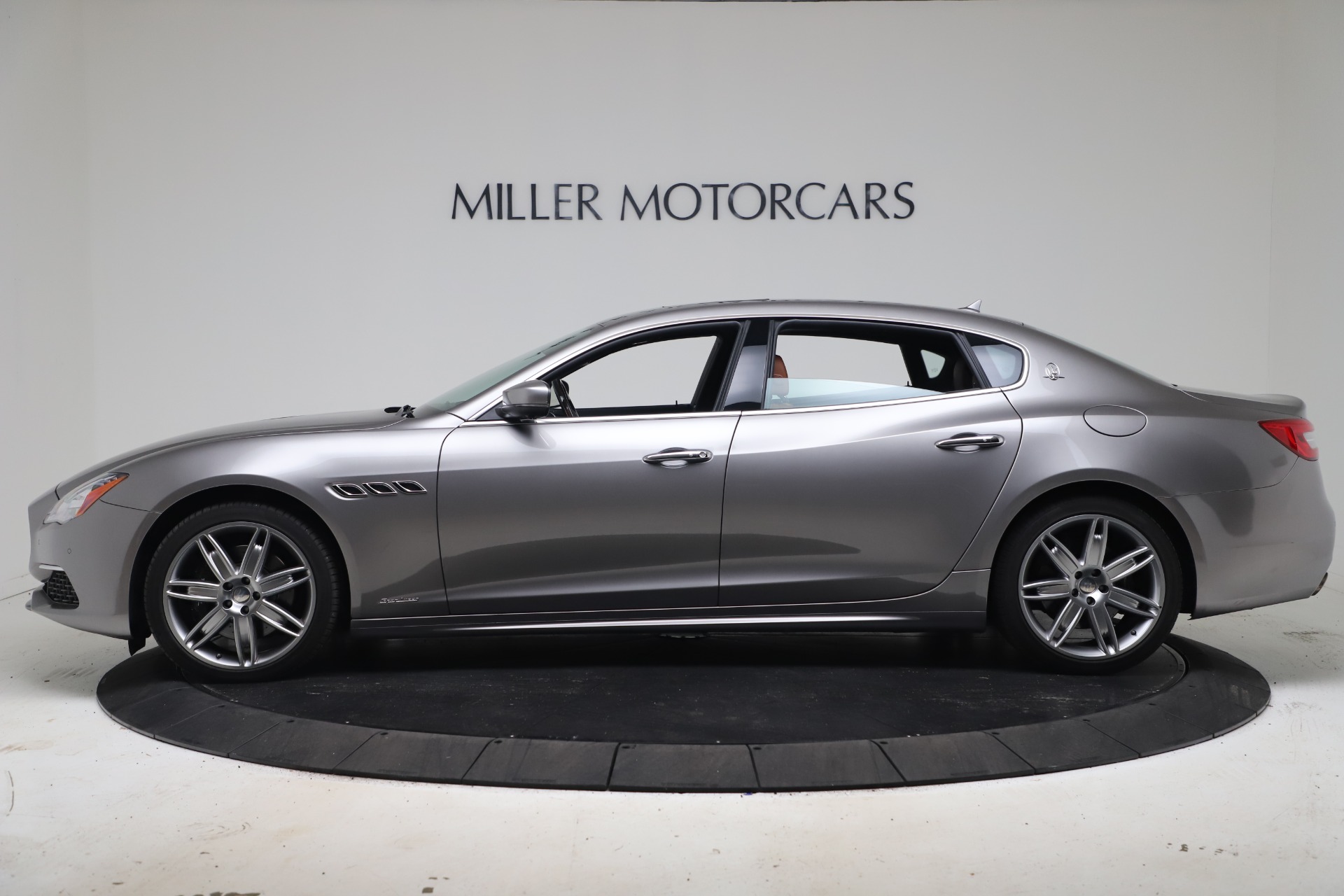Used-2017-Maserati-Quattroporte-SQ4-GranLusso/-Zegna