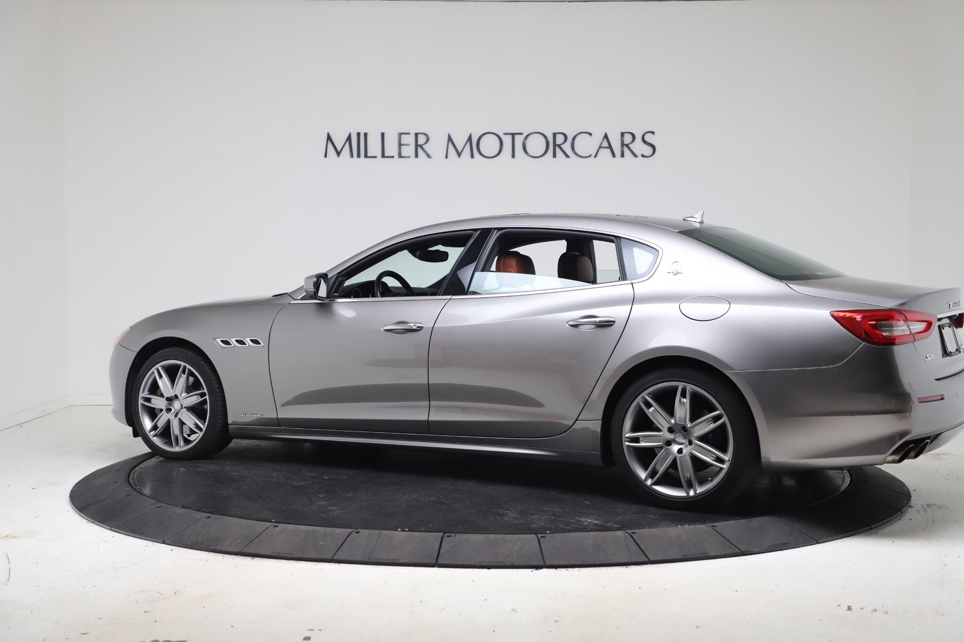 Used-2017-Maserati-Quattroporte-SQ4-GranLusso/-Zegna