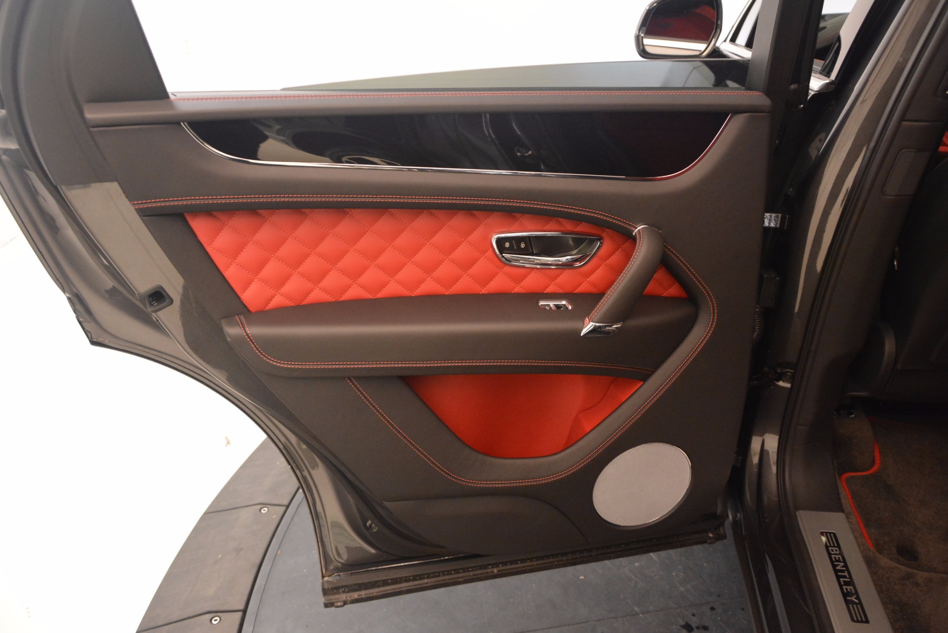 Used-2018-Bentley-Bentayga-W12-Signature