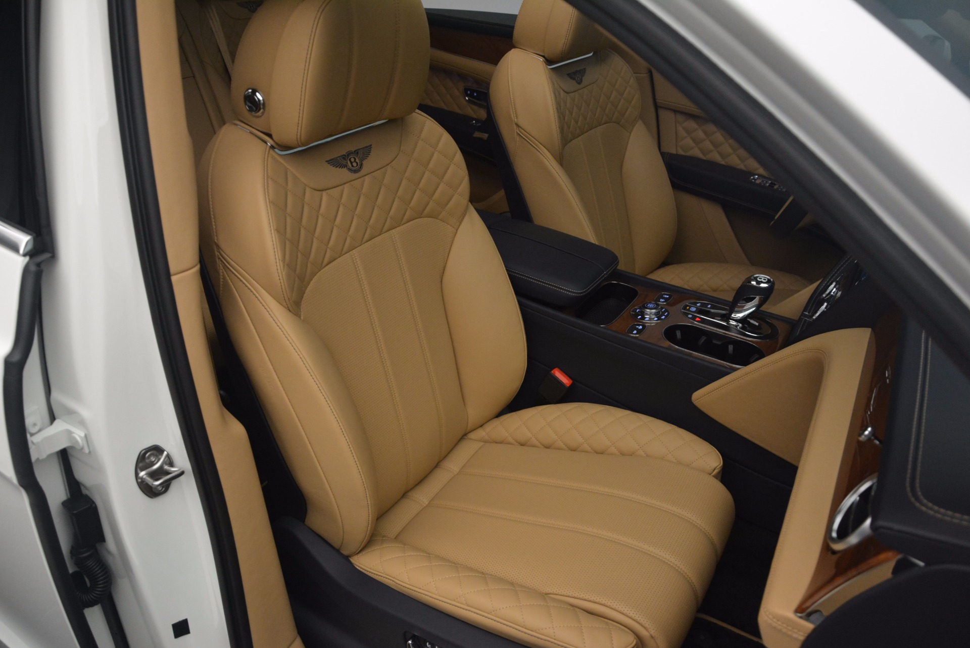 New-2018-Bentley-Bentayga-W12-Signature