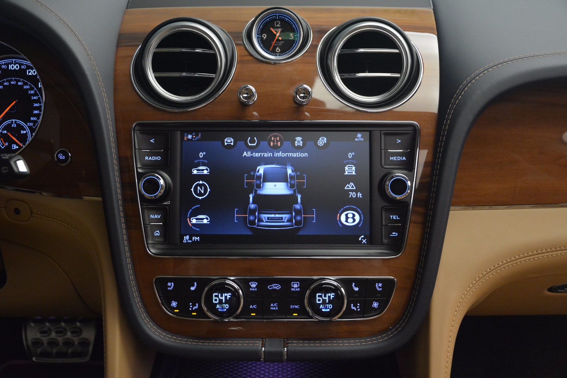 New-2018-Bentley-Bentayga-W12-Signature