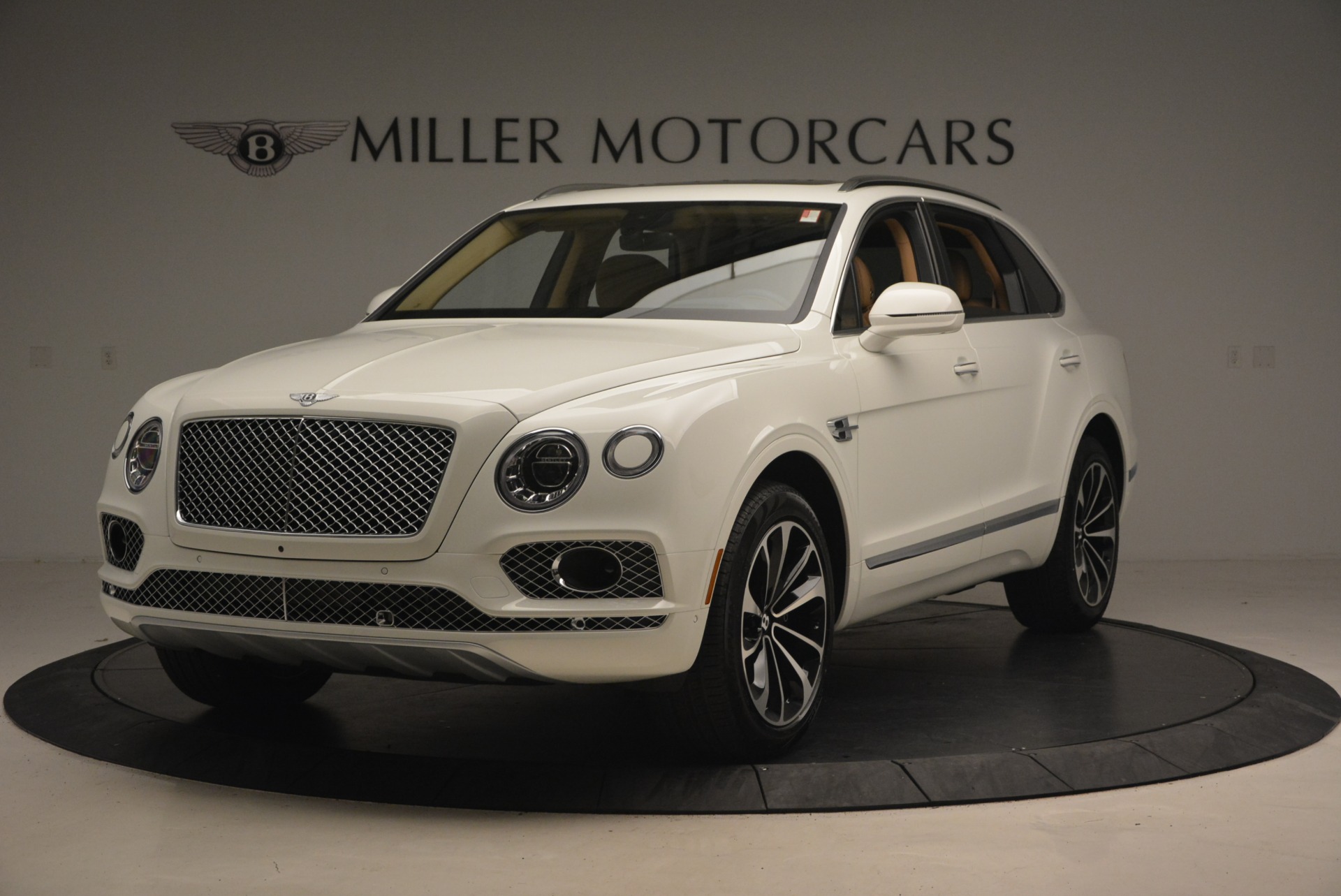 New-2018-Bentley-Bentayga-W12-Signature