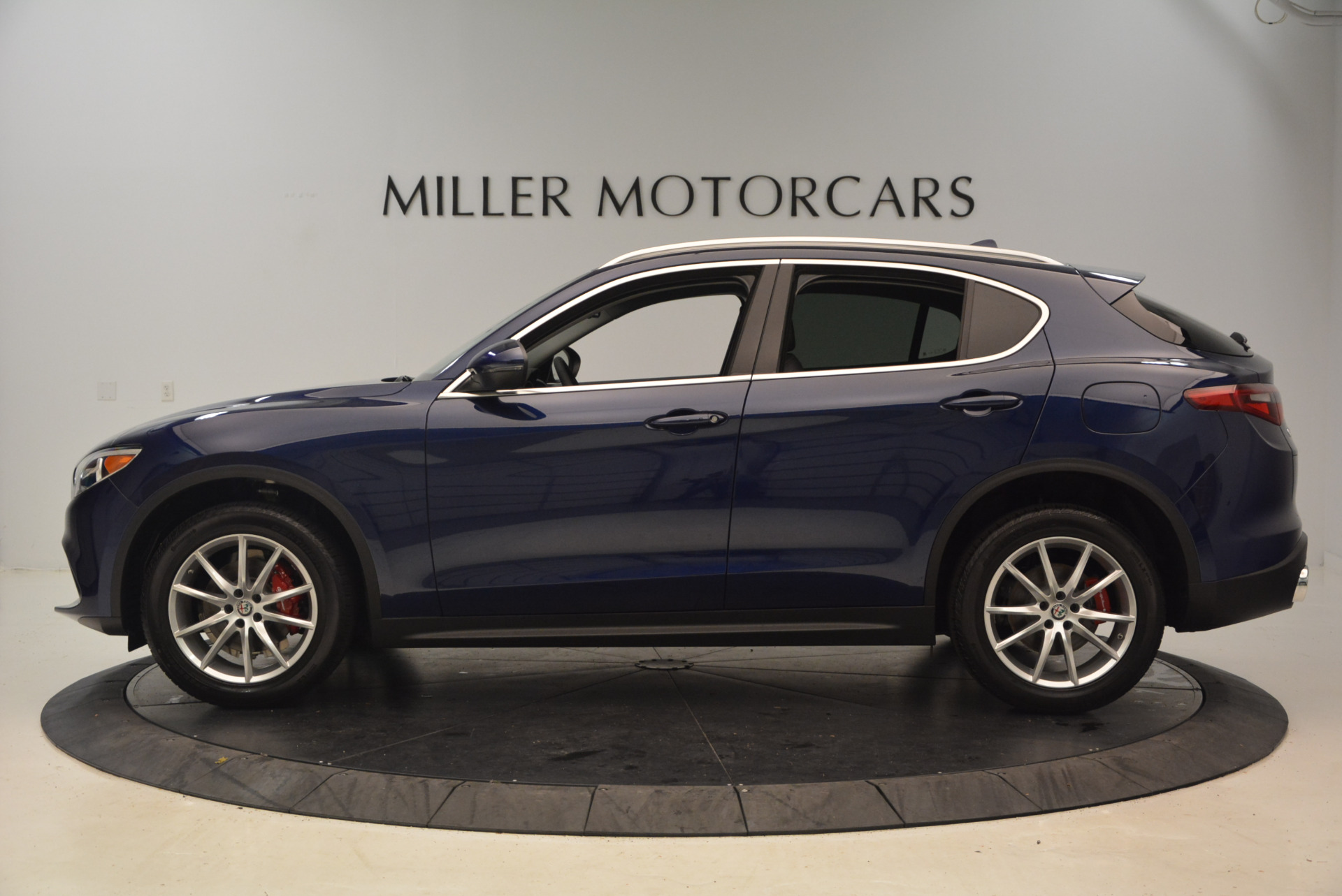 New-2018-Alfa-Romeo-Stelvio-Ti-Q4