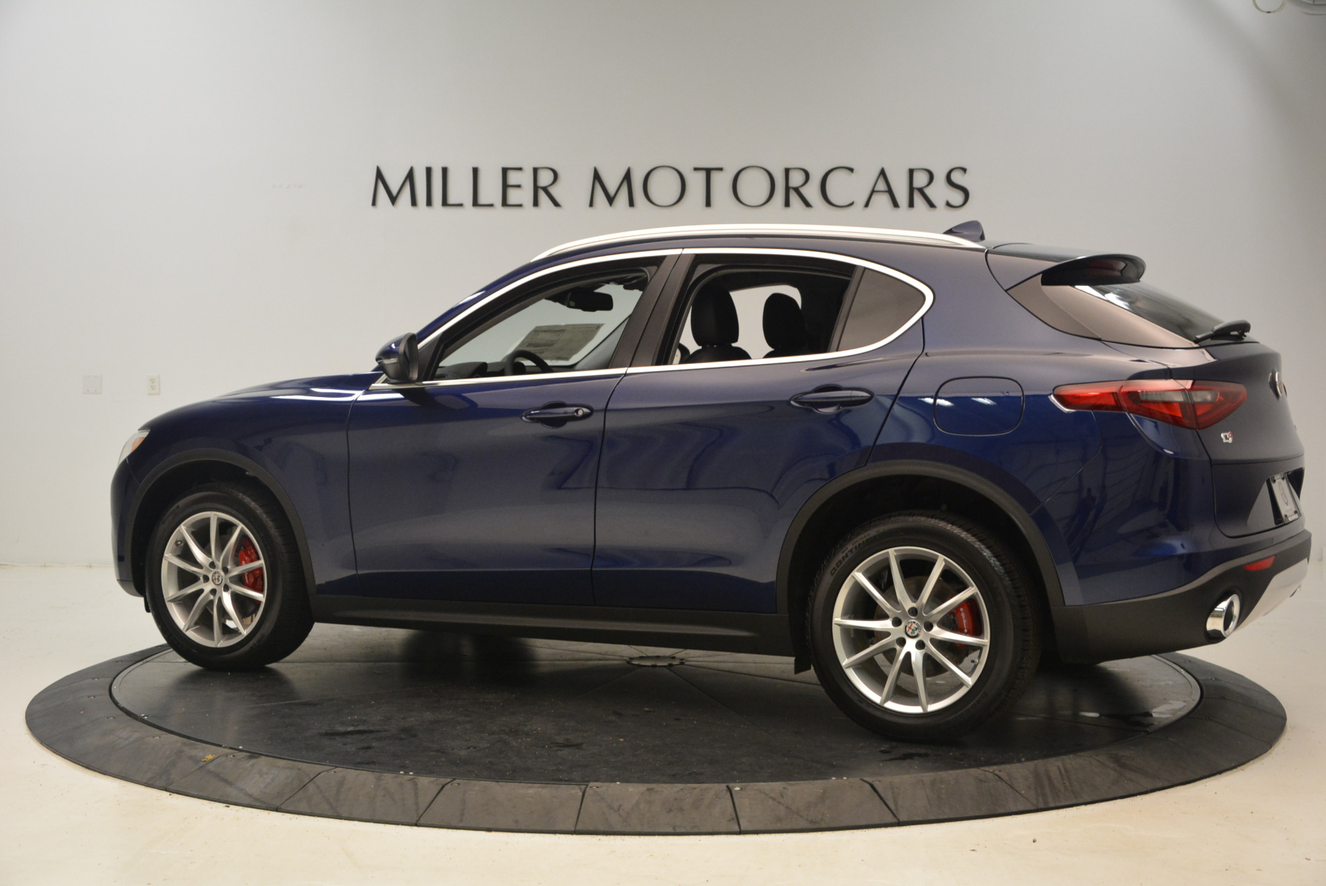 New-2018-Alfa-Romeo-Stelvio-Ti-Q4