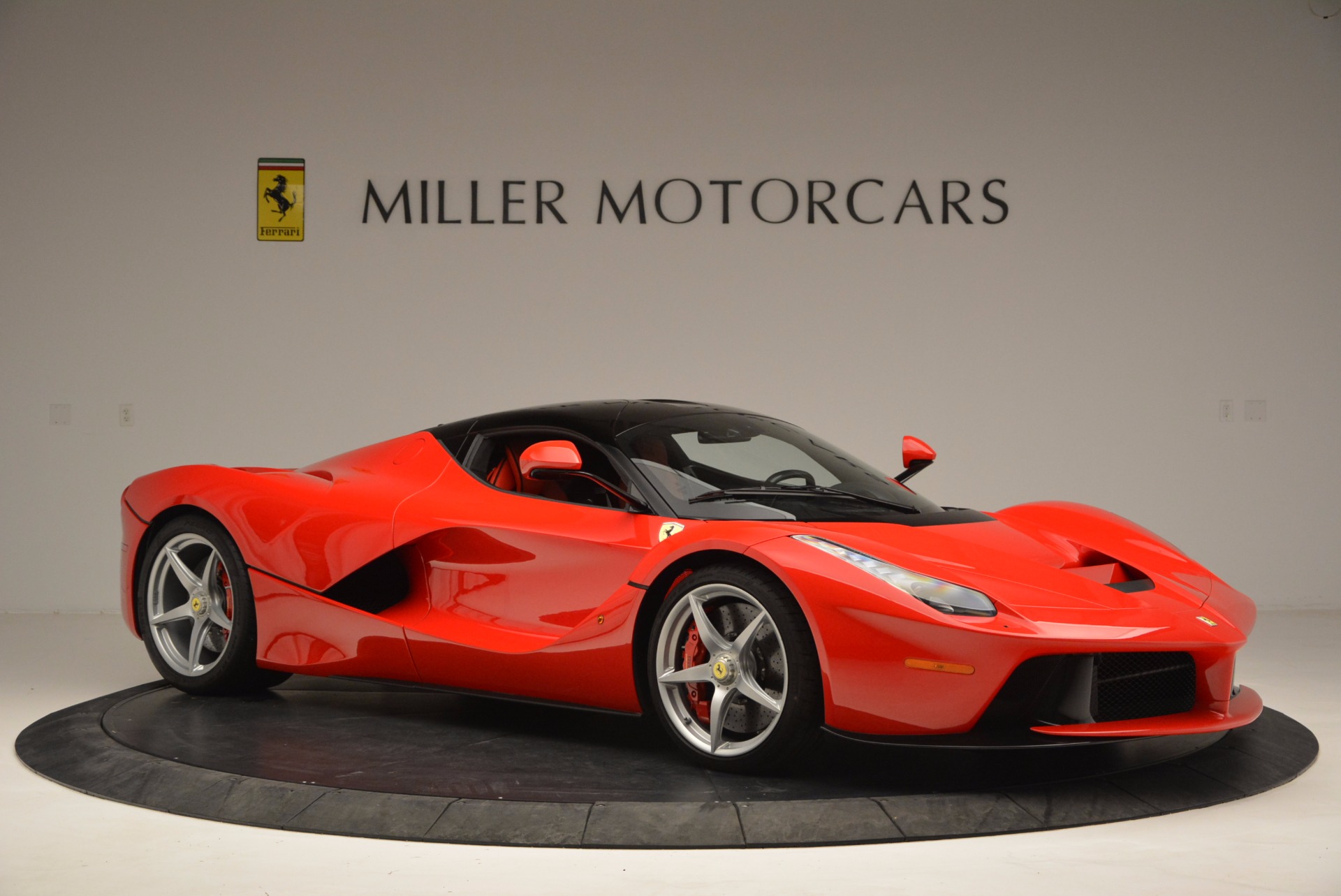 Used-2015-Ferrari-LaFerrari
