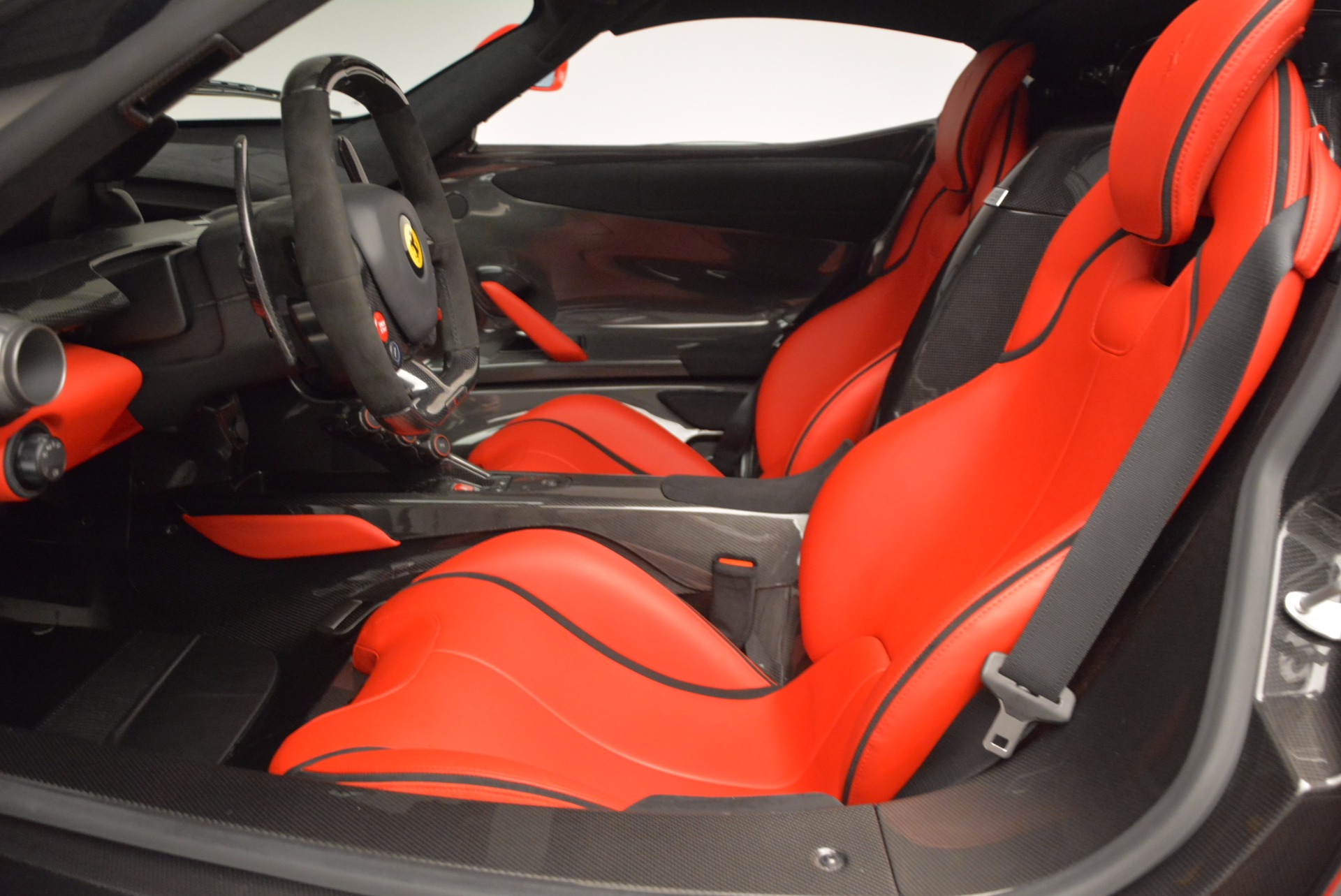 Used-2015-Ferrari-LaFerrari