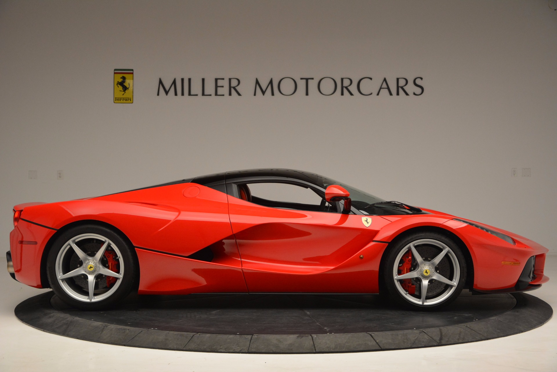 Used-2015-Ferrari-LaFerrari
