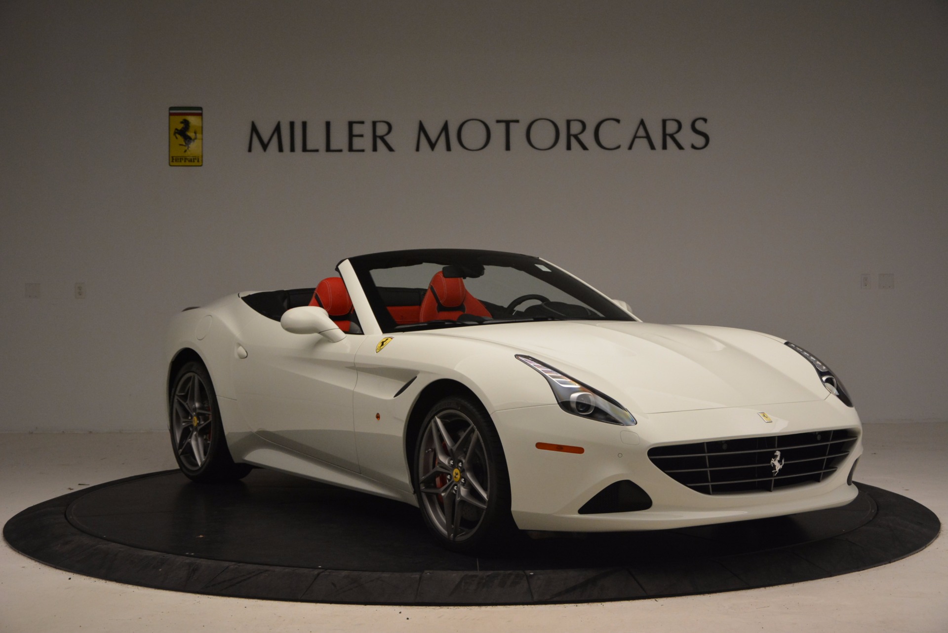 Used-2017-Ferrari-California-T
