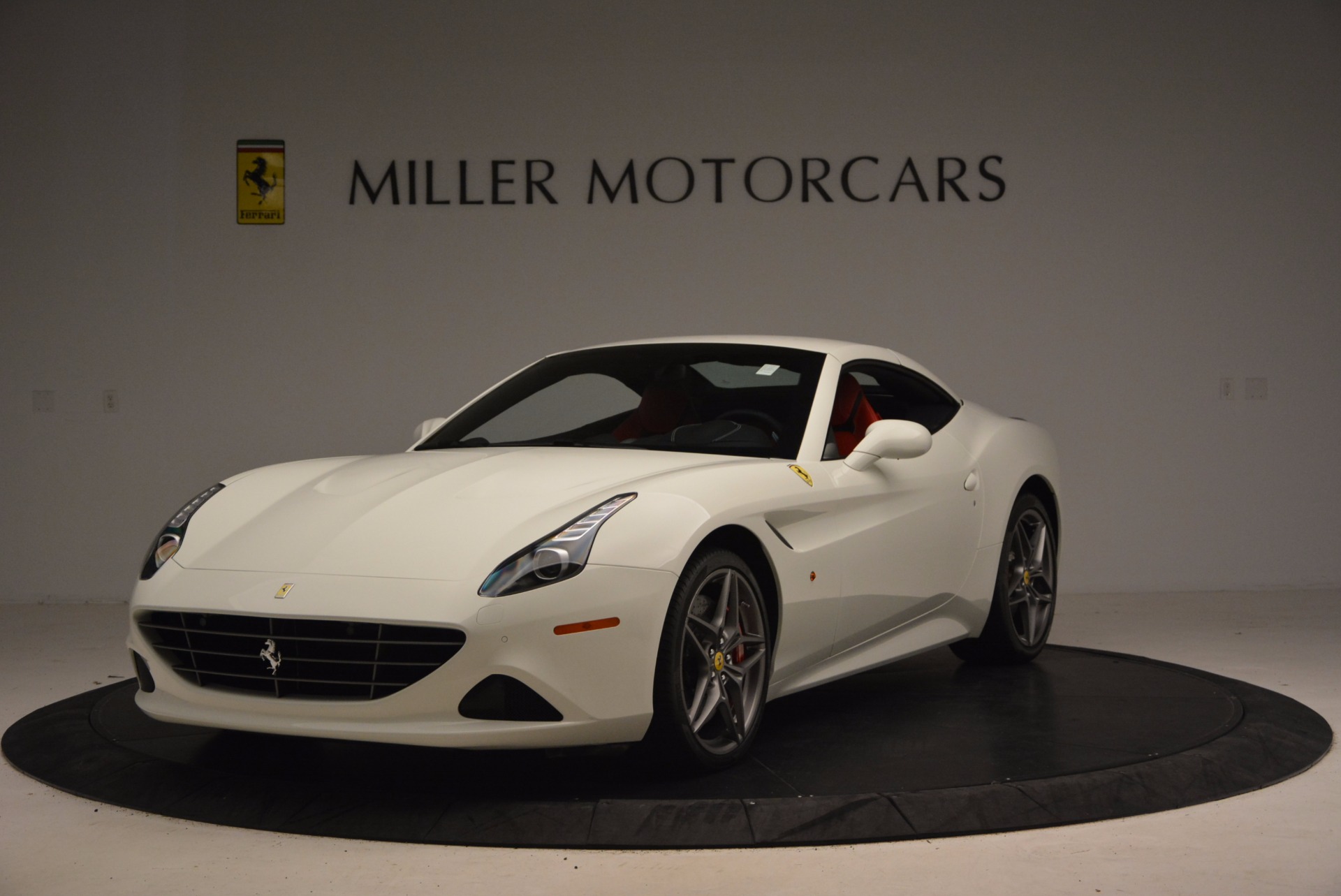 Used-2017-Ferrari-California-T