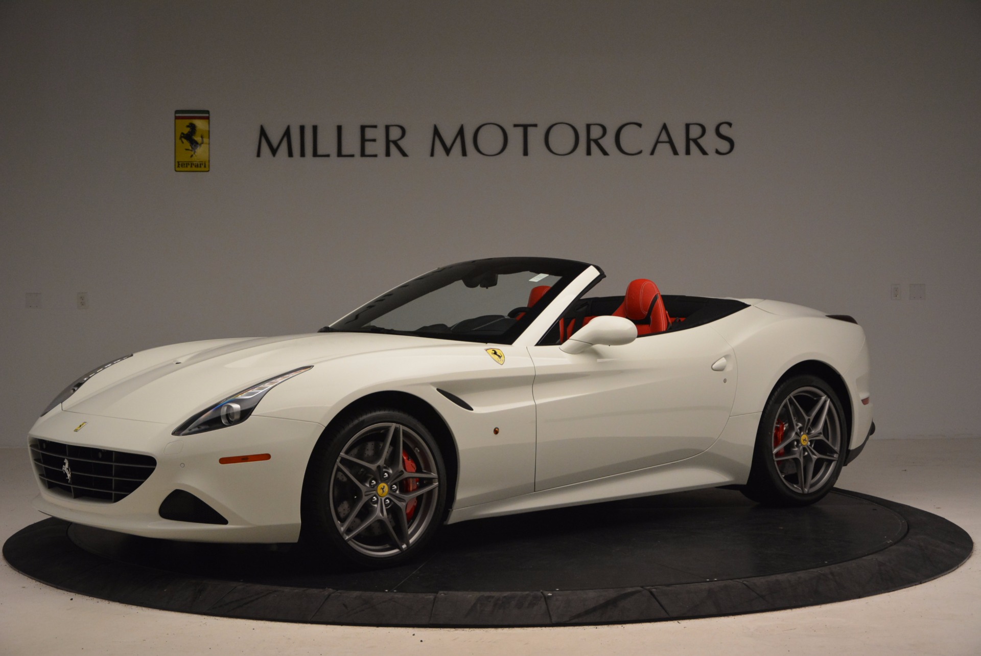 Used-2017-Ferrari-California-T