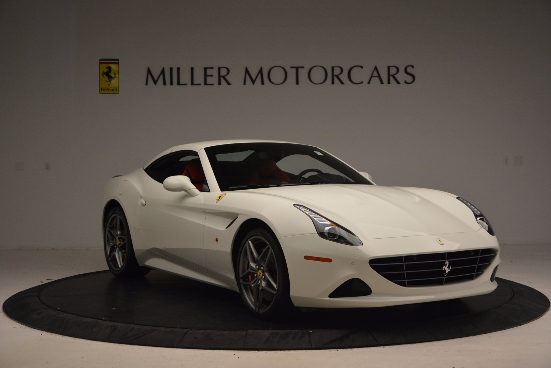 Used-2017-Ferrari-California-T