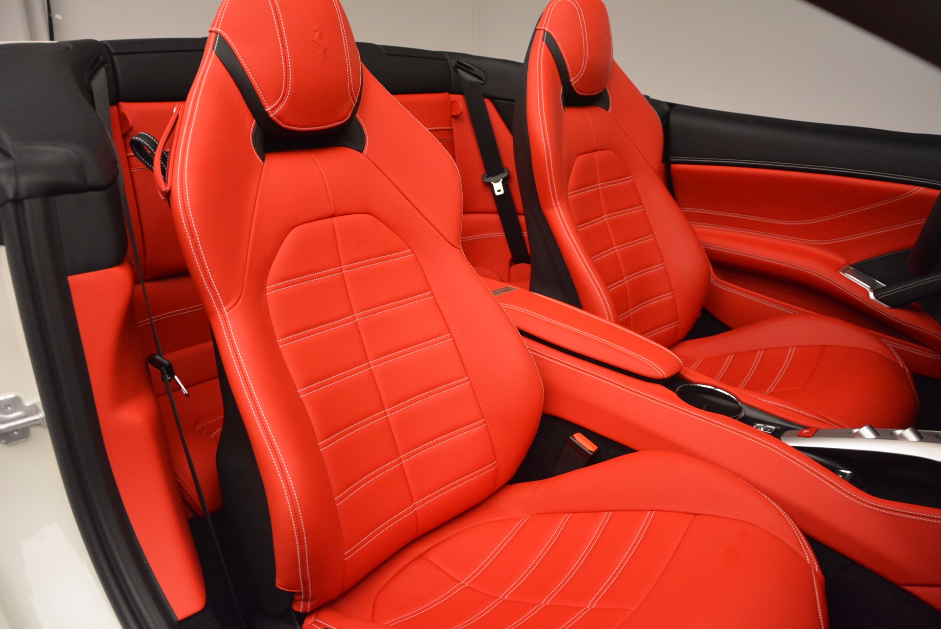 Used-2017-Ferrari-California-T