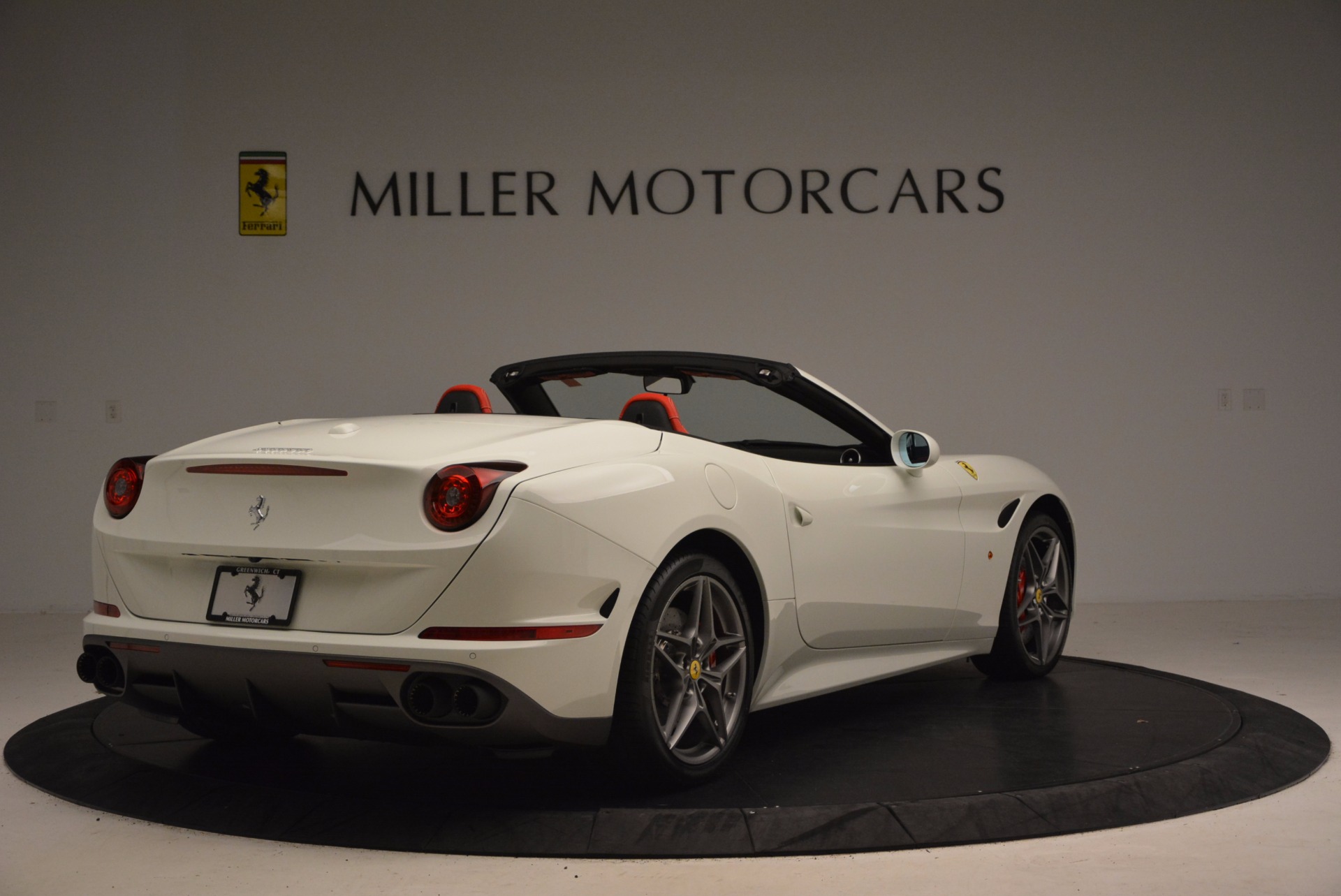 Used-2017-Ferrari-California-T